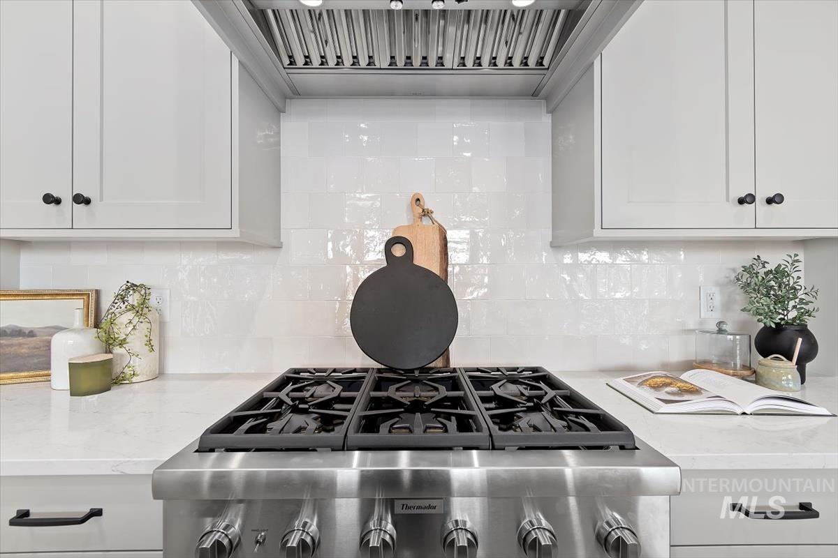 11329 S Corballis Ln., Kuna, Idaho 83634, 3 Bedrooms, 2 Bathrooms, Residential For Sale, Price $749,990, 98979148