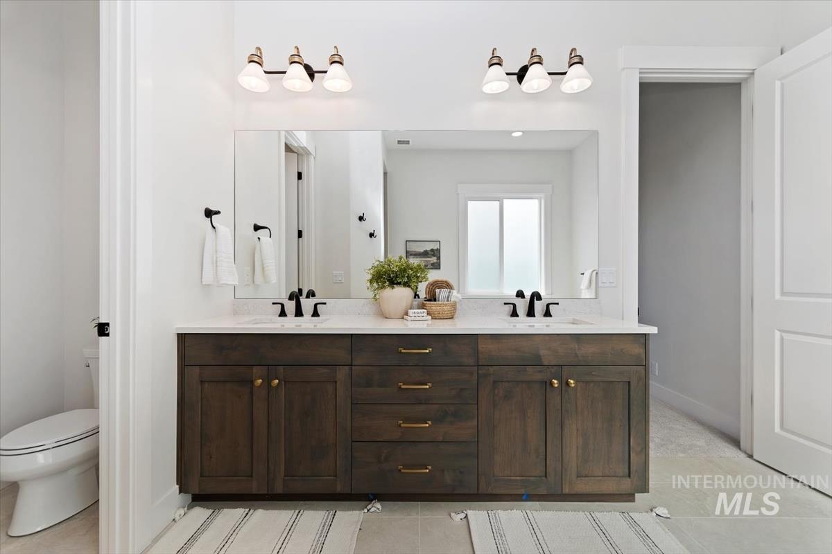 11329 S Corballis Ln., Kuna, Idaho 83634, 3 Bedrooms, 2 Bathrooms, Residential For Sale, Price $749,990, 98979148