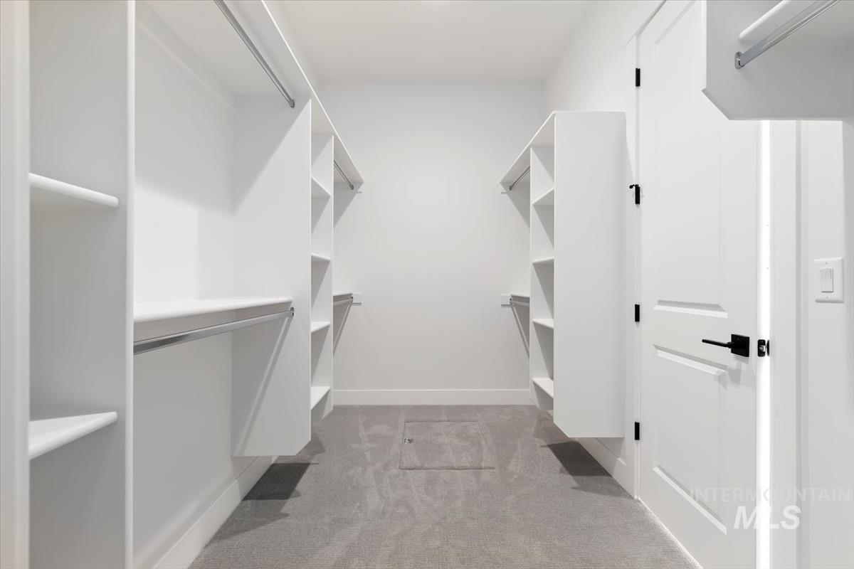 11329 S Corballis Ln., Kuna, Idaho 83634, 3 Bedrooms, 2 Bathrooms, Residential For Sale, Price $749,990, 98979148