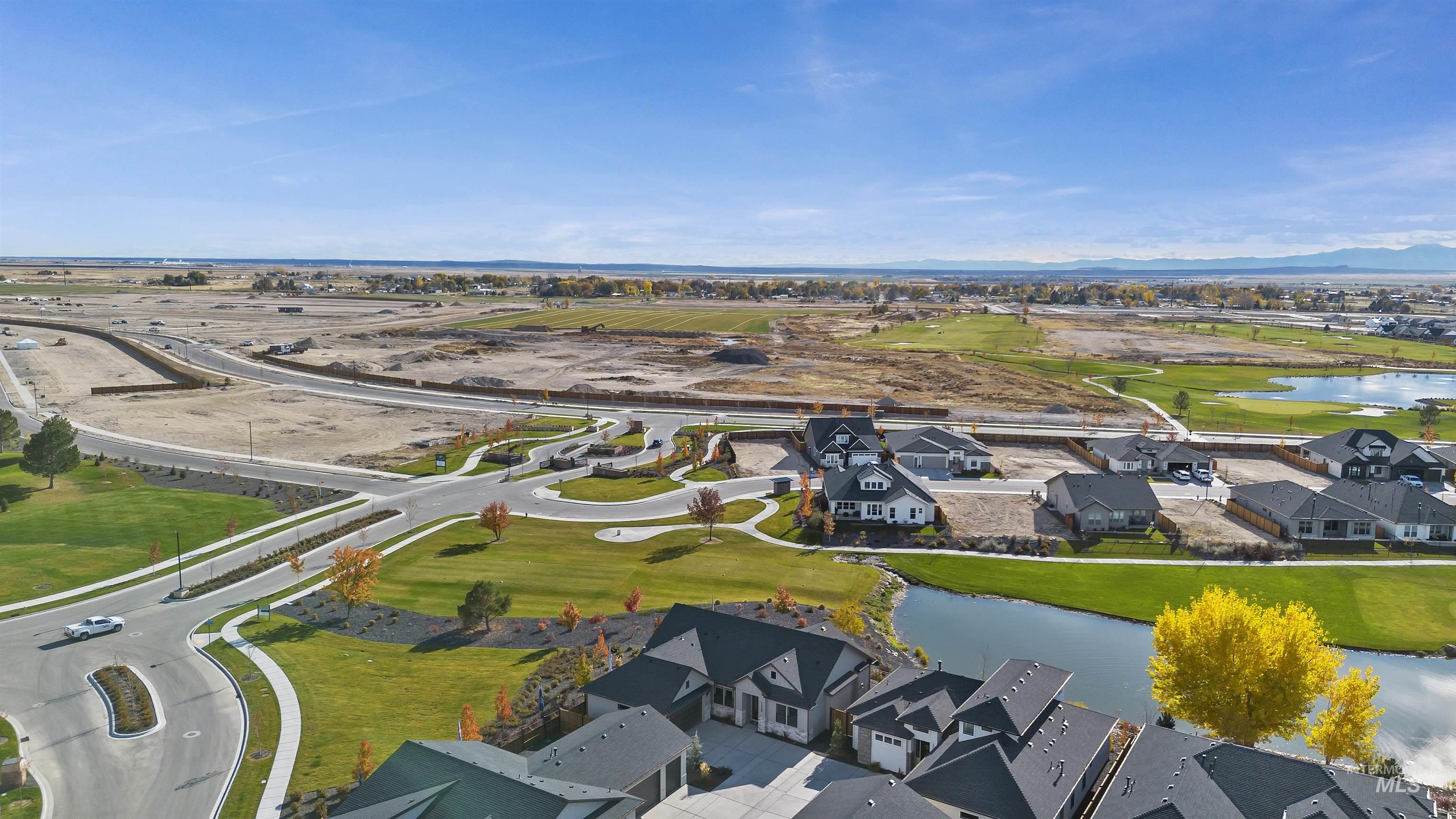 11329 S Corballis Ln., Kuna, Idaho 83634, 3 Bedrooms, 2 Bathrooms, Residential For Sale, Price $739,990,MLS 98979148
