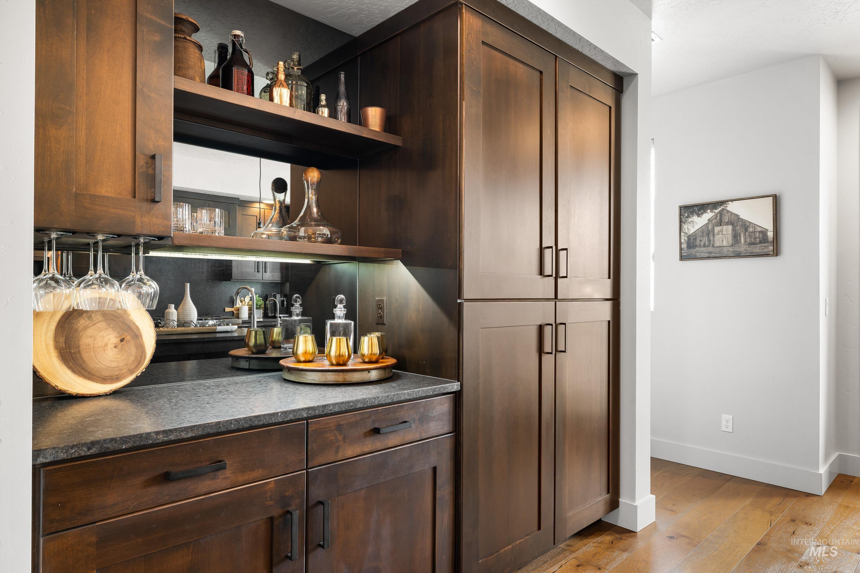 3707 E Parkcenter Blvd, Boise, Idaho 83716, 3 Bedrooms, 3 Bathrooms, Residential For Sale, Price $634,999, 98979151