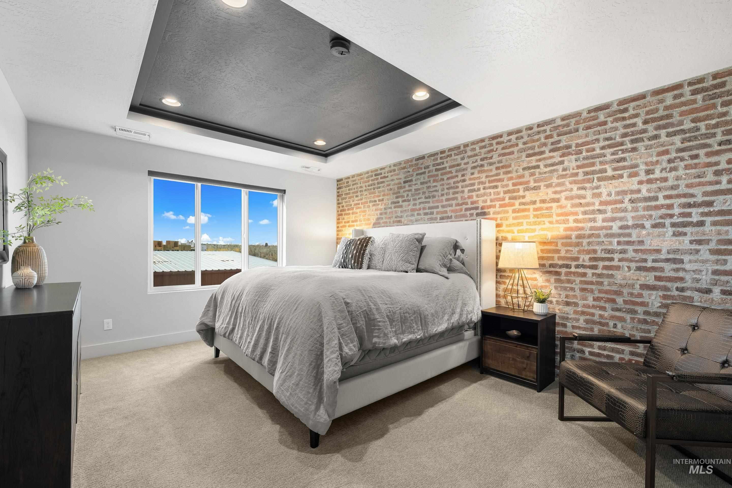 3707 E Parkcenter Blvd, Boise, Idaho 83716, 3 Bedrooms, 3 Bathrooms, Residential For Sale, Price $634,999, 98979151