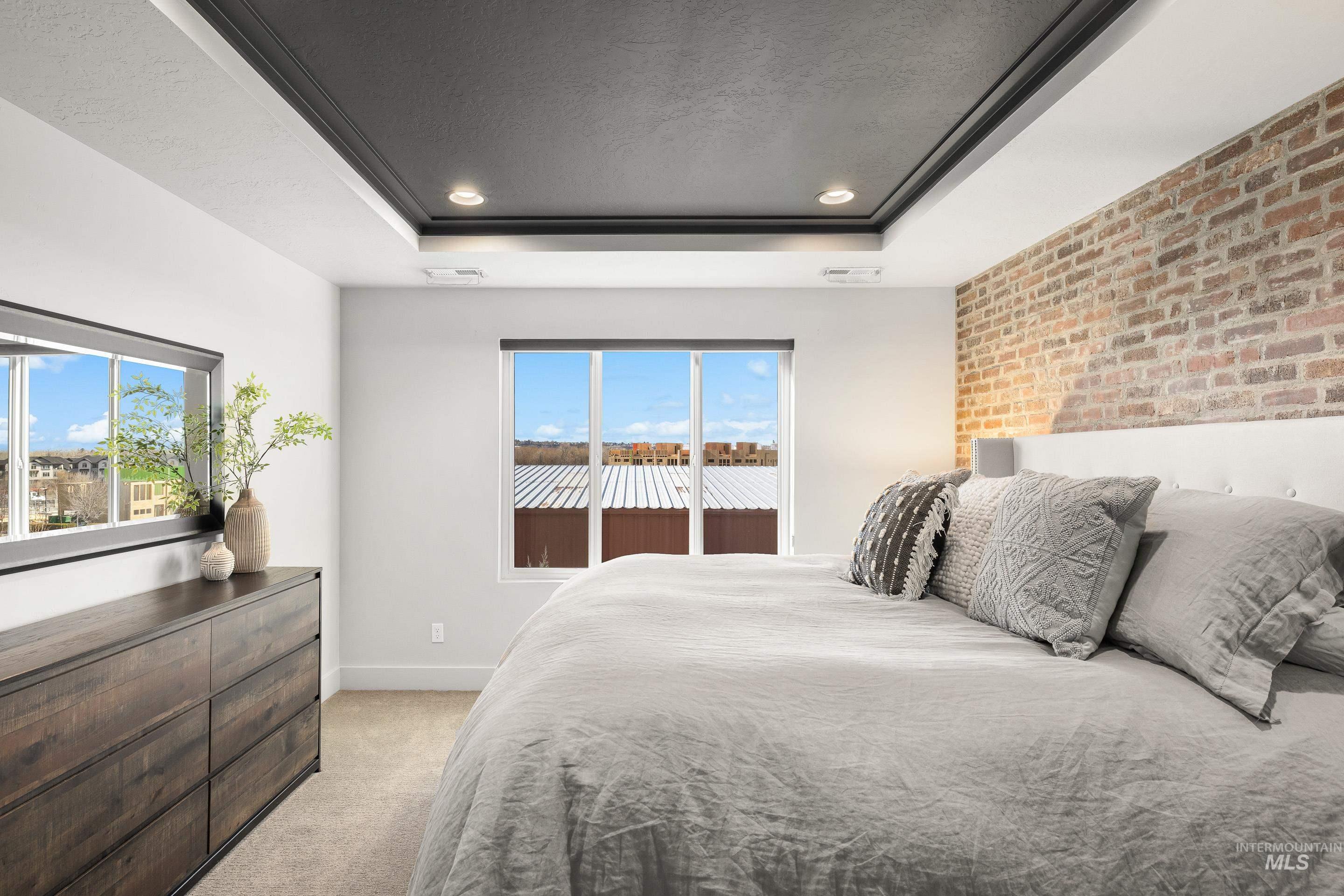 3707 E Parkcenter Blvd, Boise, Idaho 83716, 3 Bedrooms, 3 Bathrooms, Residential For Sale, Price $634,999, 98979151