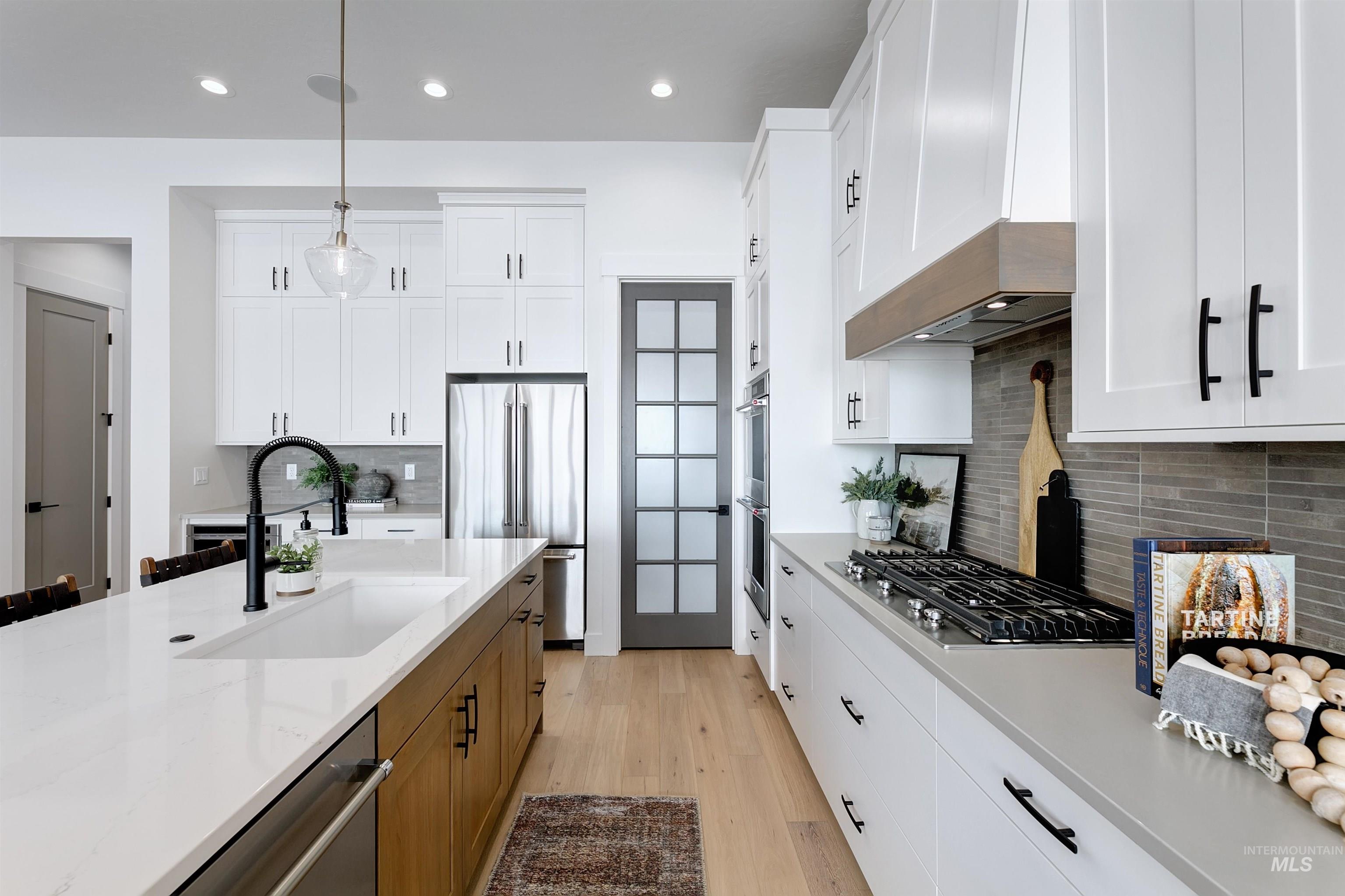 11484 S Saylis Pl., Kuna, Idaho 83634, 4 Bedrooms, 3 Bathrooms, Residential For Sale, Price $1,099,990,MLS 98979152