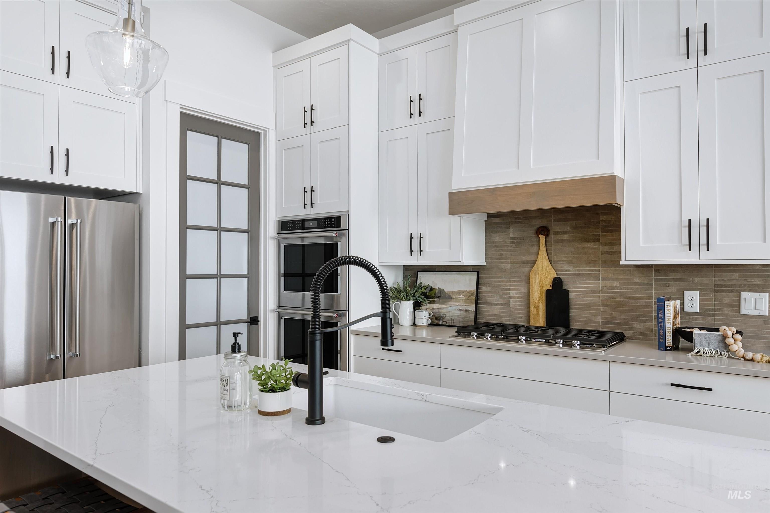 11484 S Saylis Pl., Kuna, Idaho 83634, 4 Bedrooms, 3 Bathrooms, Residential For Sale, Price $1,099,990,MLS 98979152