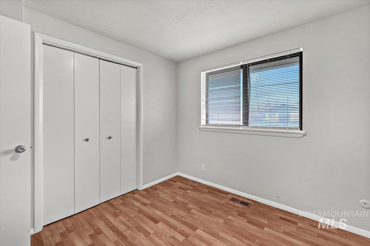 1260 E Hancock Dr., Boise, Idaho 83706, 3 Bedrooms, 2 Bathrooms, Residential For Sale, Price $429,900,MLS 98979153