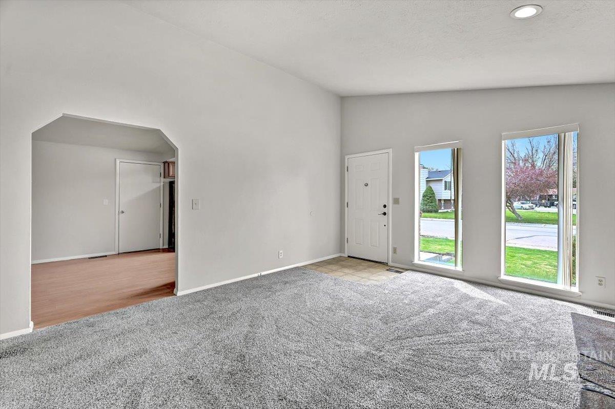 1260 E Hancock Dr., Boise, Idaho 83706, 3 Bedrooms, 2 Bathrooms, Residential For Sale, Price $429,900,MLS 98979153