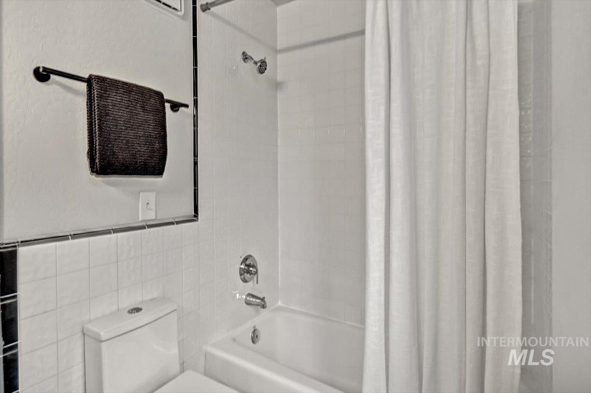 1419 S Division Ave, Boise, Idaho 83706, 2 Bedrooms, 1 Bathroom, Residential For Sale, Price $389,900,MLS 98979155