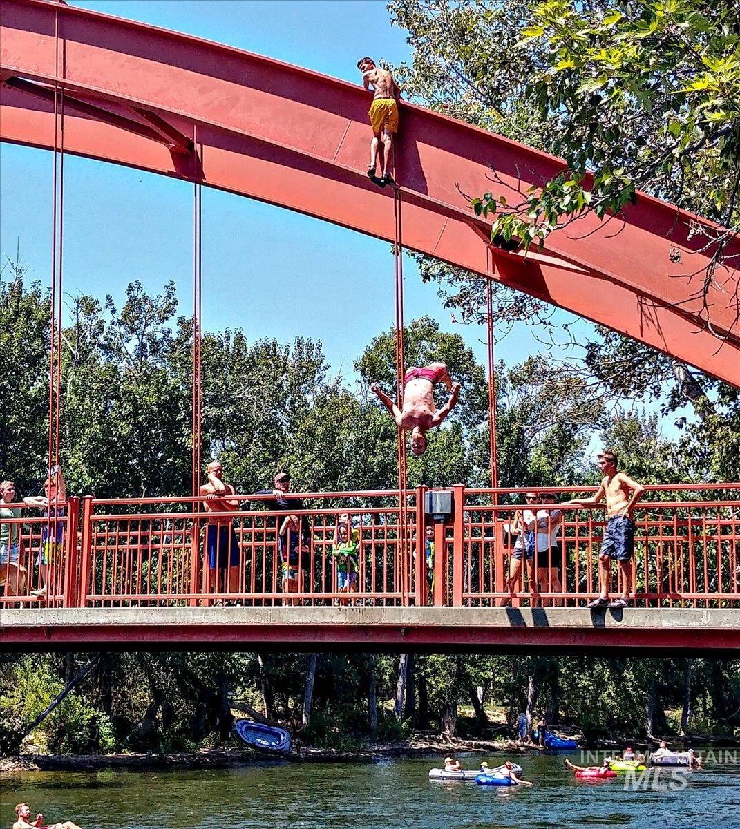 1419 S Division Ave, Boise, Idaho 83706, 2 Bedrooms, 1 Bathroom, Residential For Sale, Price $389,900,MLS 98979155