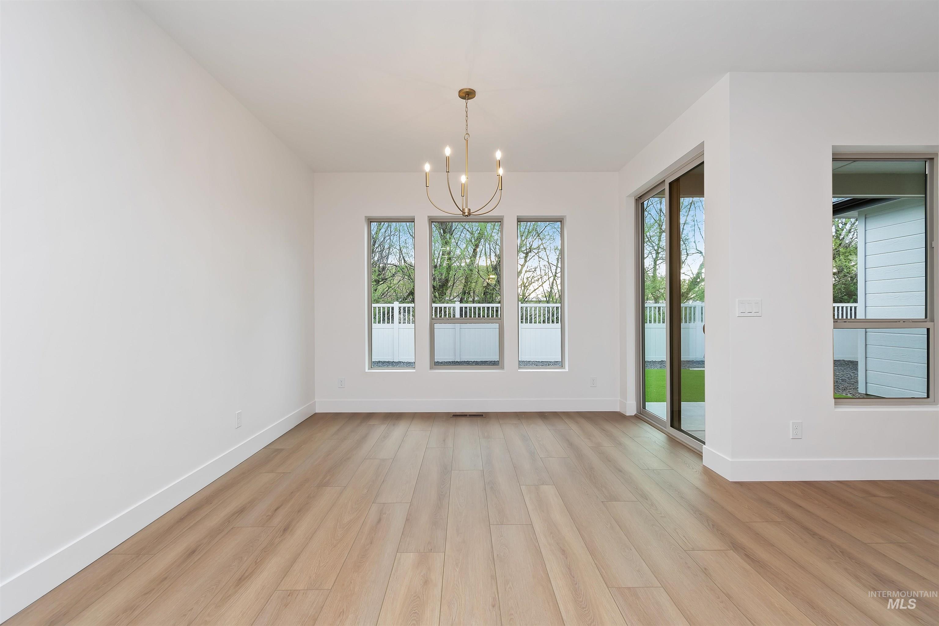 4302 Tropic Way, Caldwell, Idaho 83607, 3 Bedrooms, 2 Bathrooms, Residential For Sale, Price $479,880,MLS 98979156