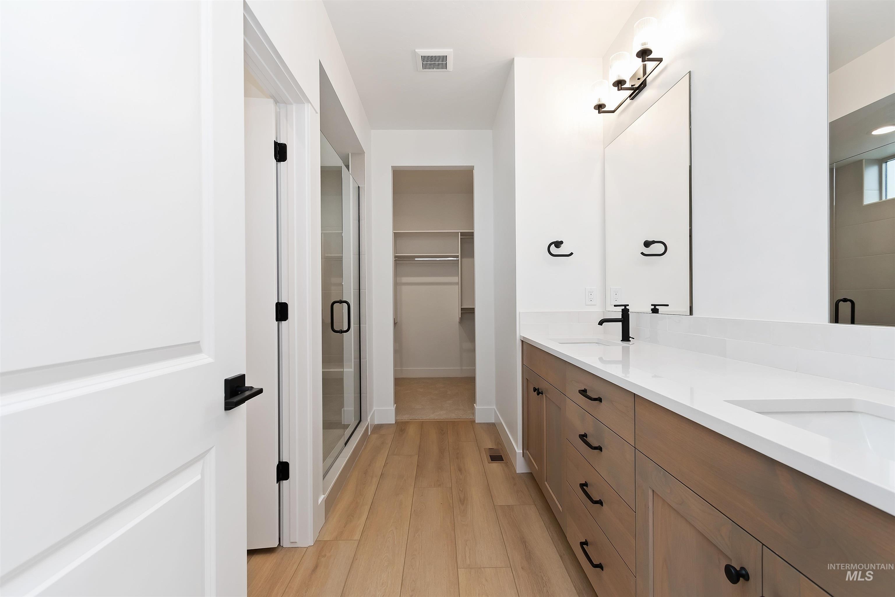 4302 Tropic Way, Caldwell, Idaho 83607, 3 Bedrooms, 2 Bathrooms, Residential For Sale, Price $479,880,MLS 98979156