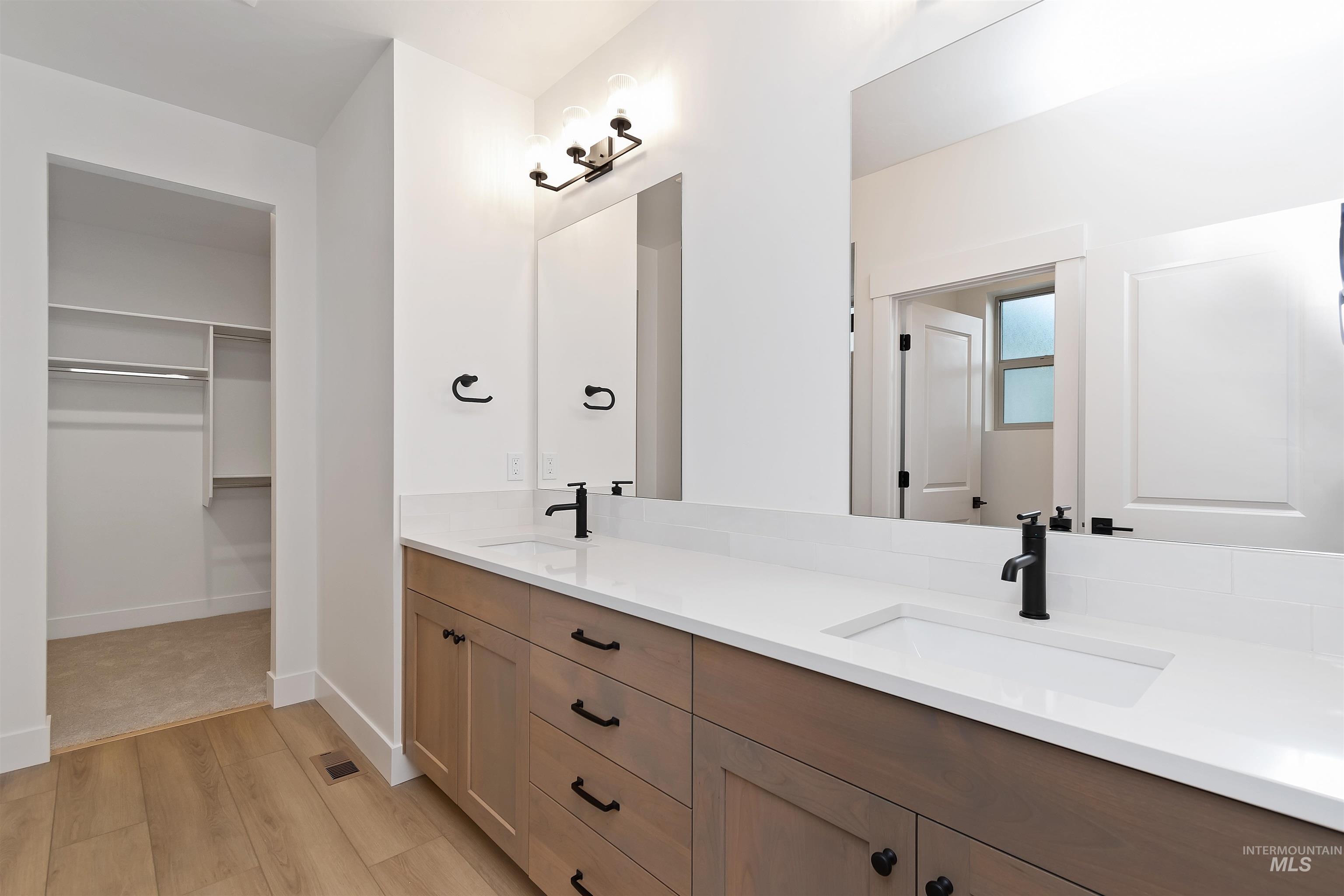 4302 Tropic Way, Caldwell, Idaho 83607, 3 Bedrooms, 2 Bathrooms, Residential For Sale, Price $479,880,MLS 98979156