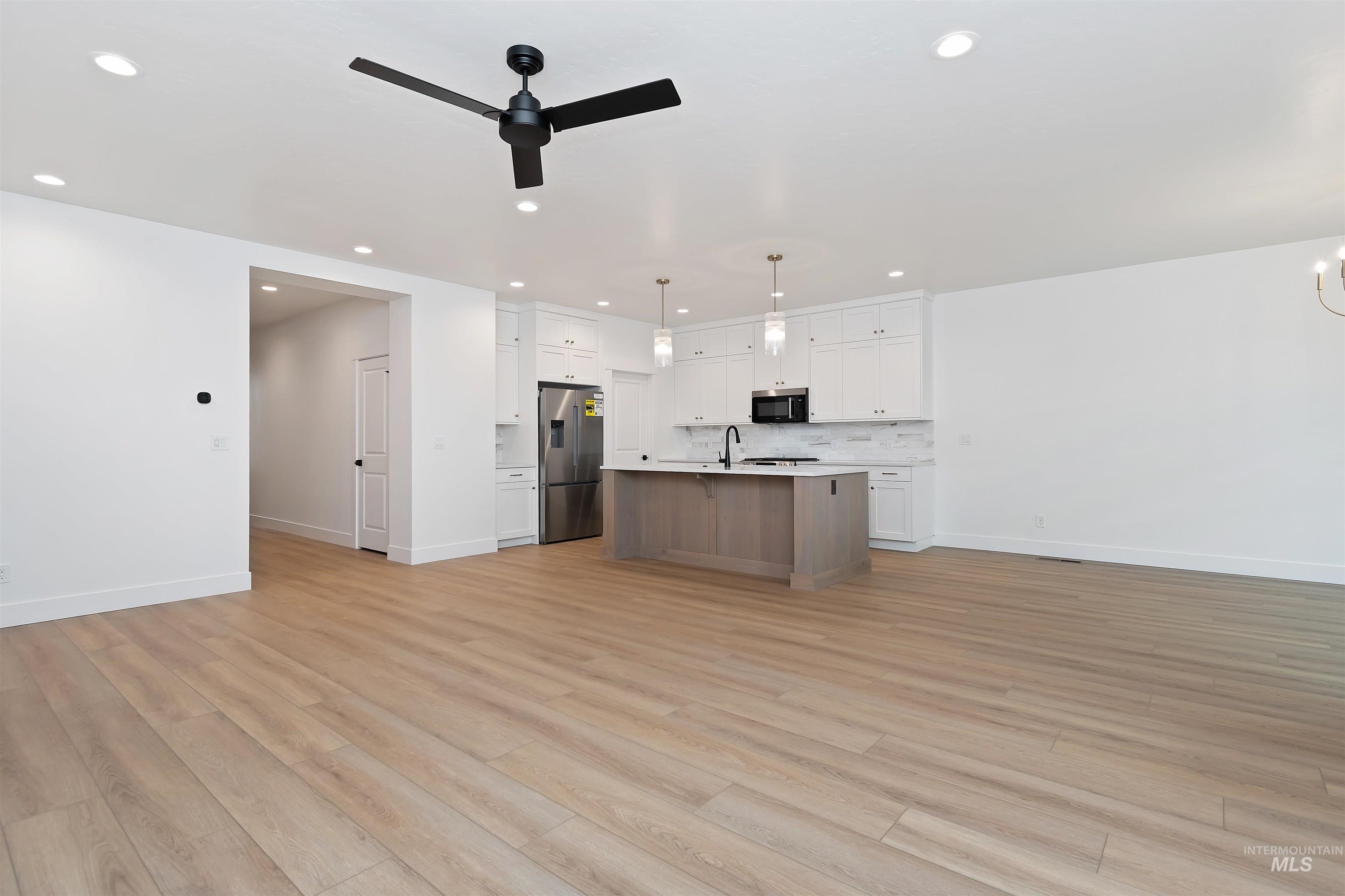 4302 Tropic Way, Caldwell, Idaho 83607, 3 Bedrooms, 2 Bathrooms, Residential For Sale, Price $479,880,MLS 98979156