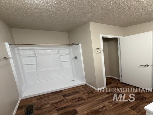 815 E Liberty, Weiser, Idaho 83672, 3 Bedrooms, 2 Bathrooms, Residential For Sale, Price $325,000,MLS 98979160