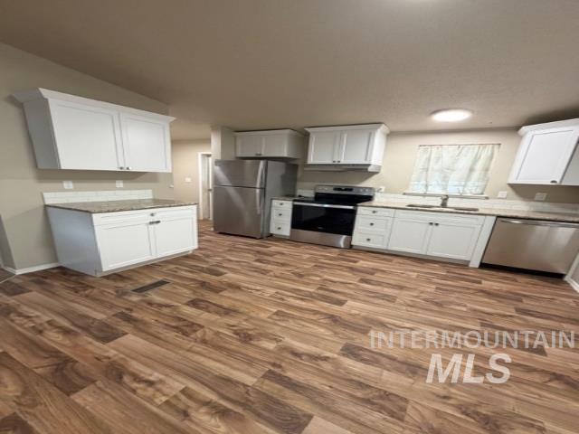 815 E Liberty, Weiser, Idaho 83672, 3 Bedrooms, 2 Bathrooms, Residential For Sale, Price $325,000,MLS 98979160