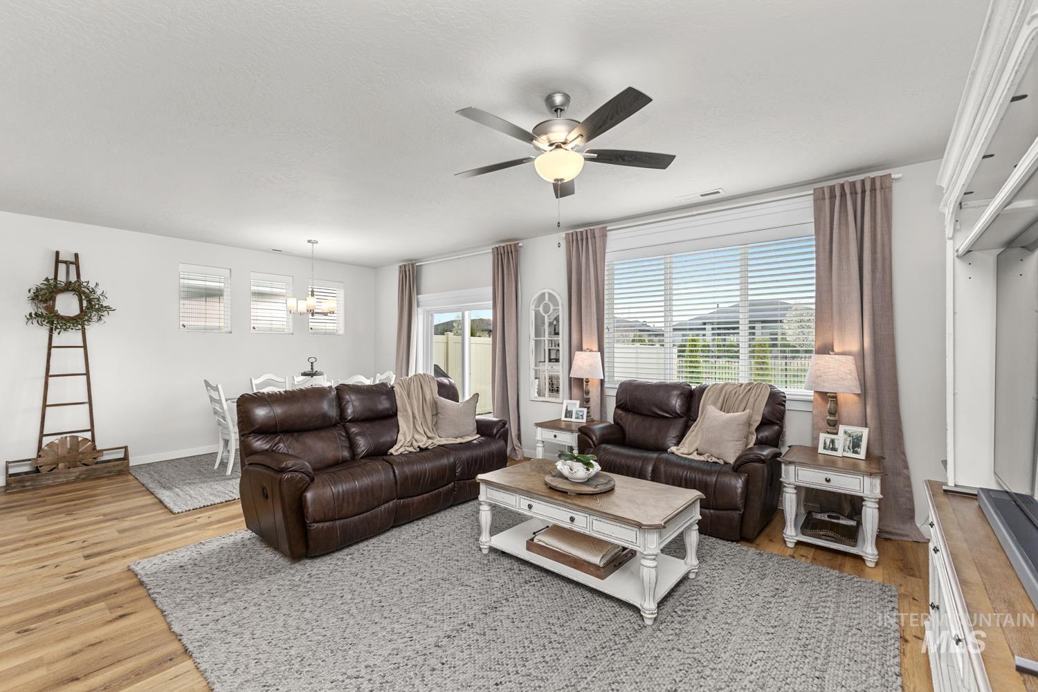 4421 E Sportivo Dr, Meridian, Idaho 83642, 4 Bedrooms, 2.5 Bathrooms, Residential For Sale, Price $474,900,MLS 98979161