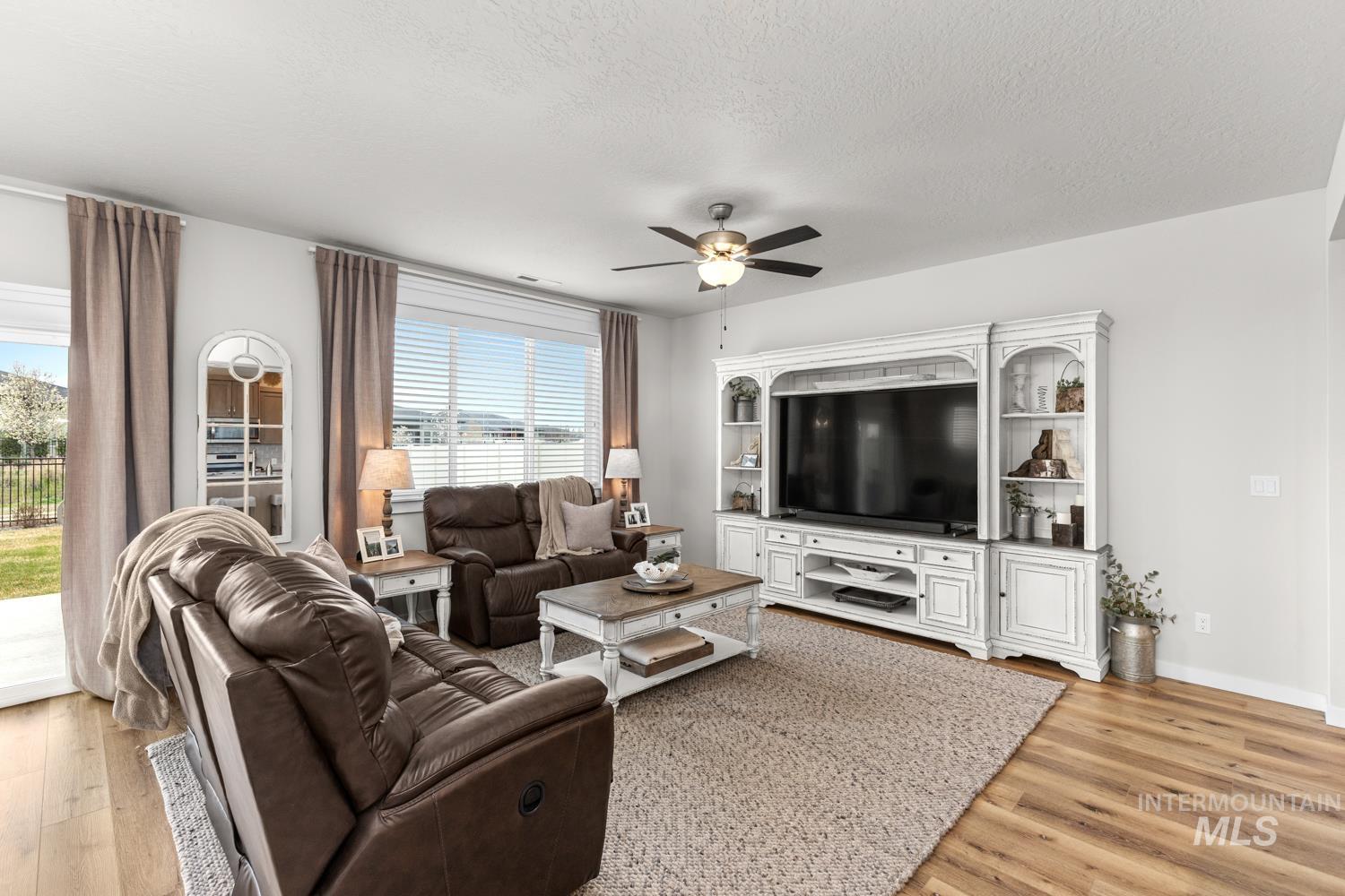 4421 E Sportivo Dr, Meridian, Idaho 83642, 4 Bedrooms, 2.5 Bathrooms, Residential For Sale, Price $474,900,MLS 98979161