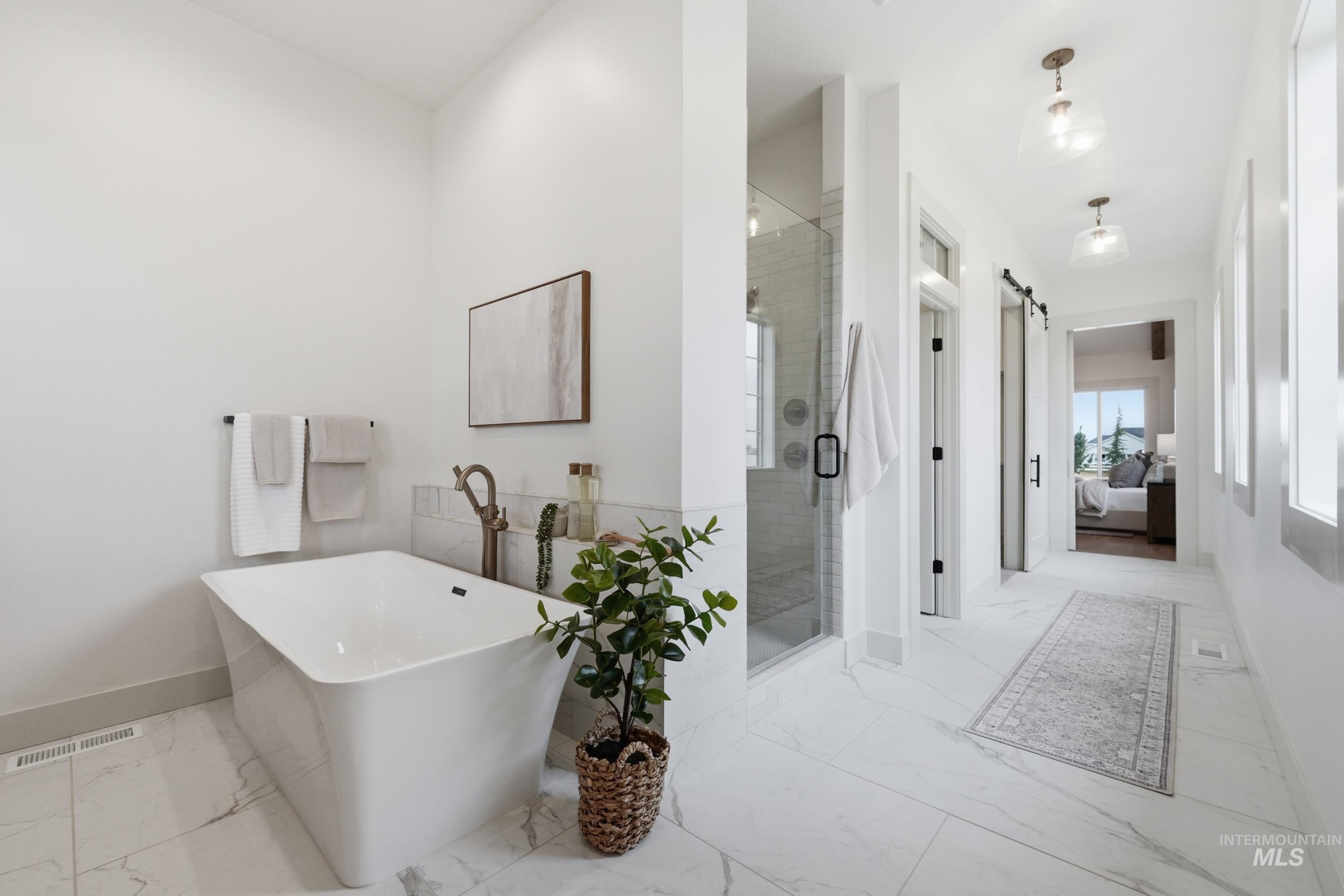 24921 Belgian Way, Middleton, Idaho 83644, 5 Bedrooms, 4 Bathrooms, Residential For Sale, Price $1,375,000,MLS 98979163