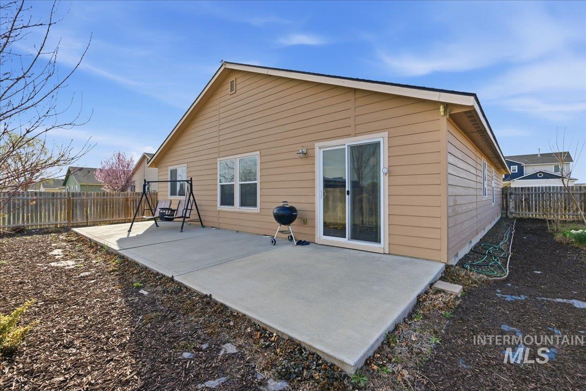 13622 Orlando Street, Caldwell, Idaho 83607, 3 Bedrooms, 2 Bathrooms, Residential For Sale, Price $384,900,MLS 98979165