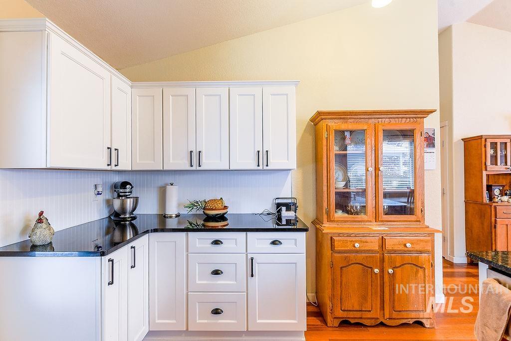 2609 White Ave., Moscow, Idaho 83843, 3 Bedrooms, 2 Bathrooms, Residential For Sale, Price $449,000,MLS 98979166