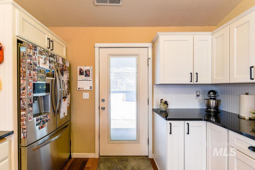 2609 White Ave., Moscow, Idaho 83843, 3 Bedrooms, 2 Bathrooms, Residential For Sale, Price $449,000,MLS 98979166