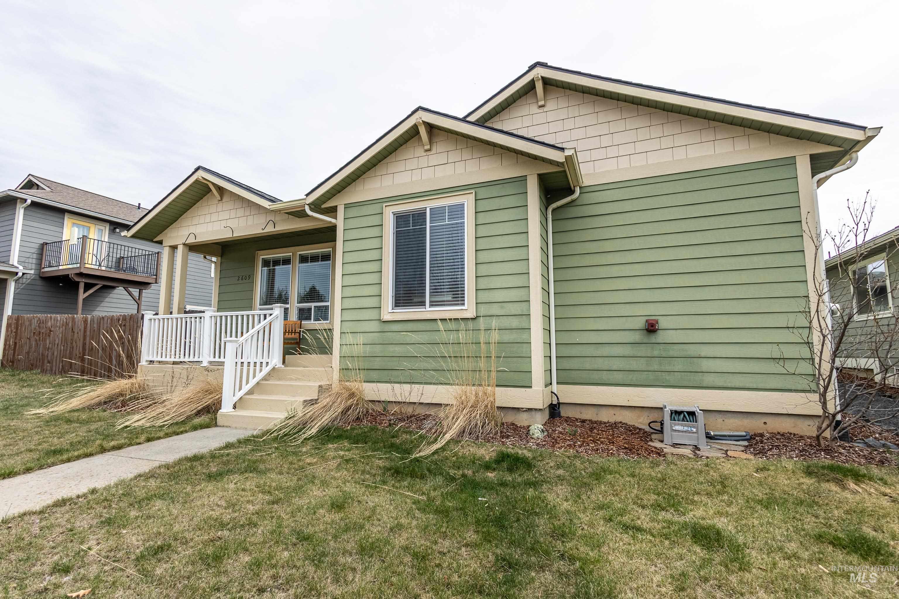 2609 White Ave., Moscow, Idaho 83843, 3 Bedrooms, 2 Bathrooms, Residential For Sale, Price $449,000,MLS 98979166
