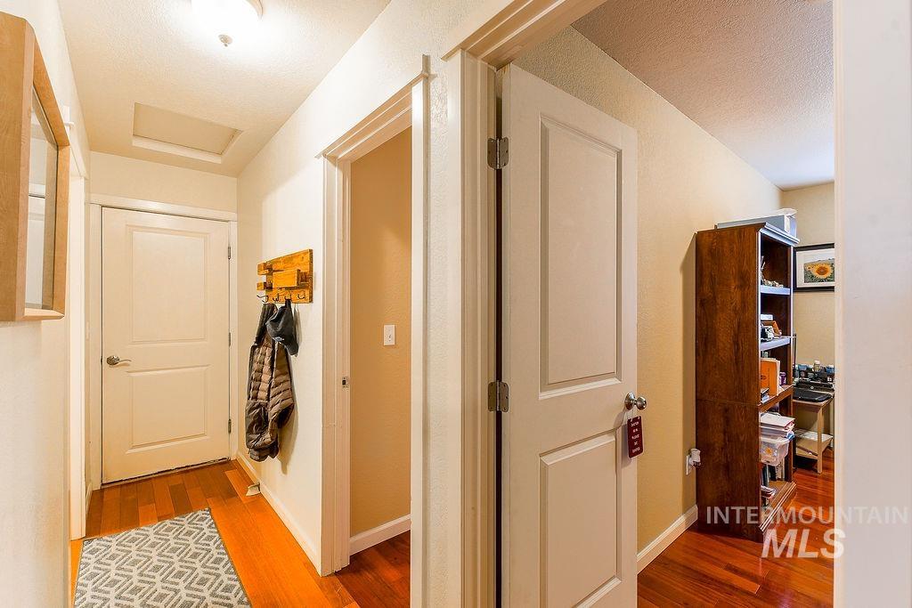 2609 White Ave., Moscow, Idaho 83843, 3 Bedrooms, 2 Bathrooms, Residential For Sale, Price $449,000,MLS 98979166