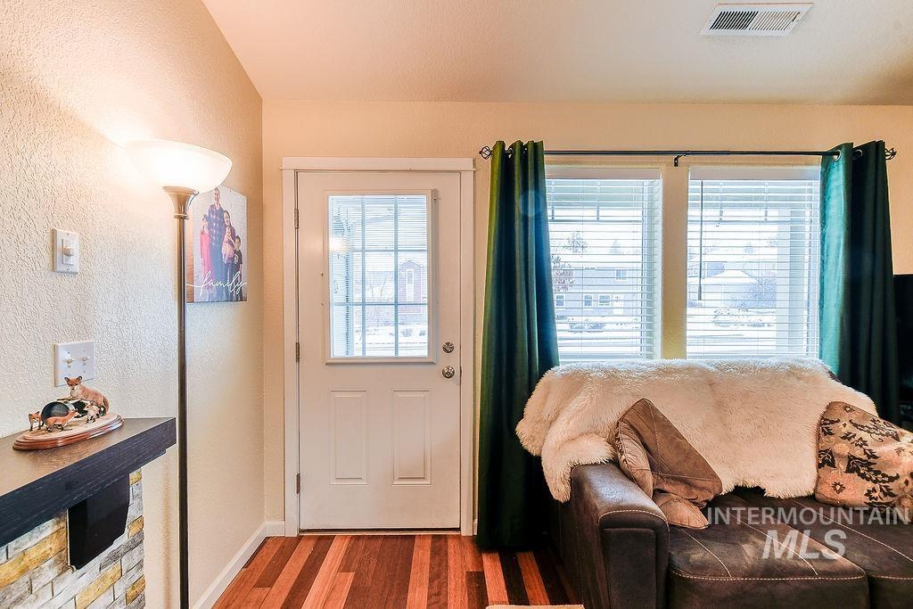 2609 White Ave., Moscow, Idaho 83843, 3 Bedrooms, 2 Bathrooms, Residential For Sale, Price $449,000,MLS 98979166