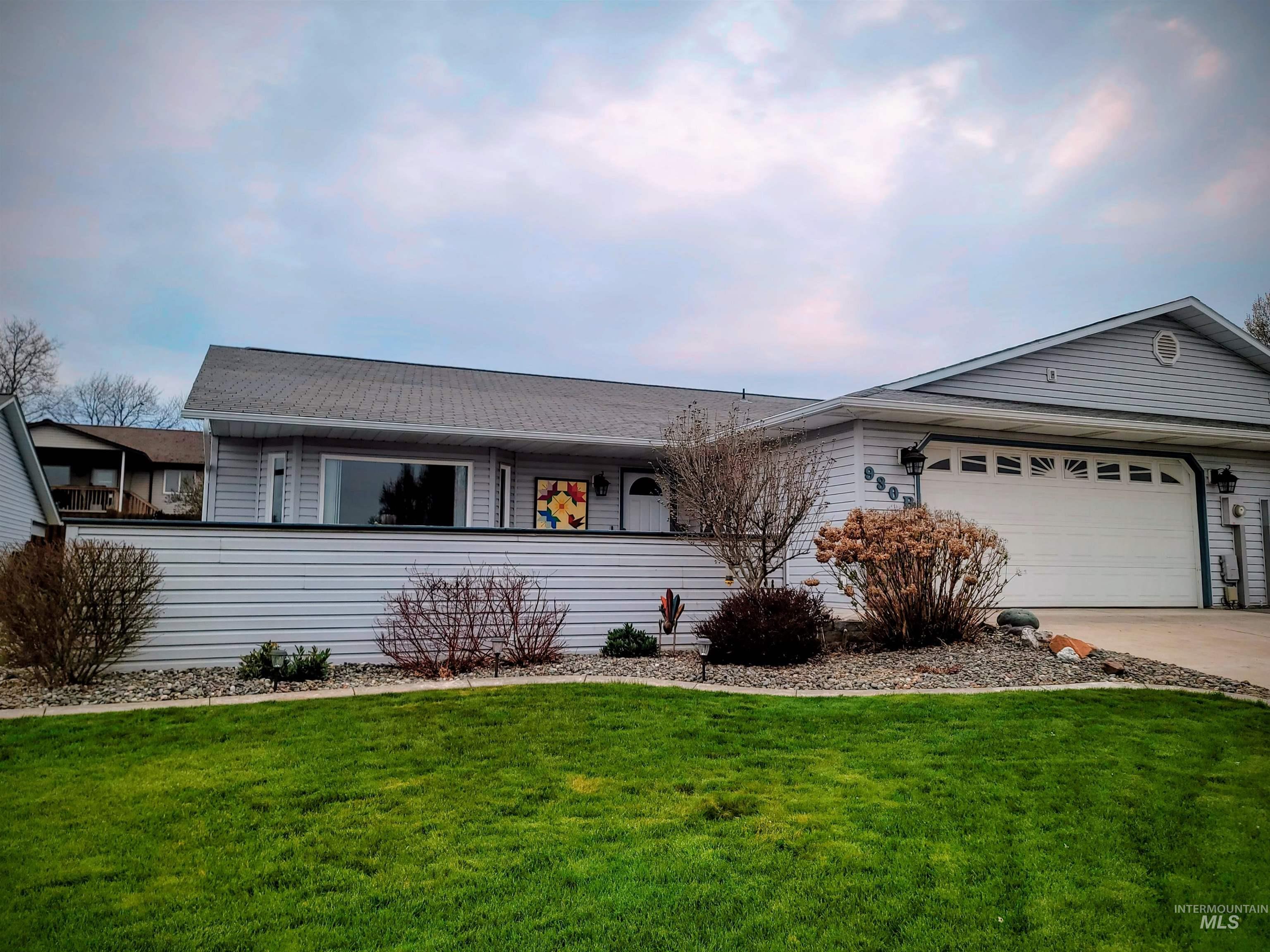 930 Cypress Ct., Lewiston, Idaho 83501-4732, 2 Bedrooms, 2 Bathrooms, Residential For Sale, Price $378,000,MLS 98979167