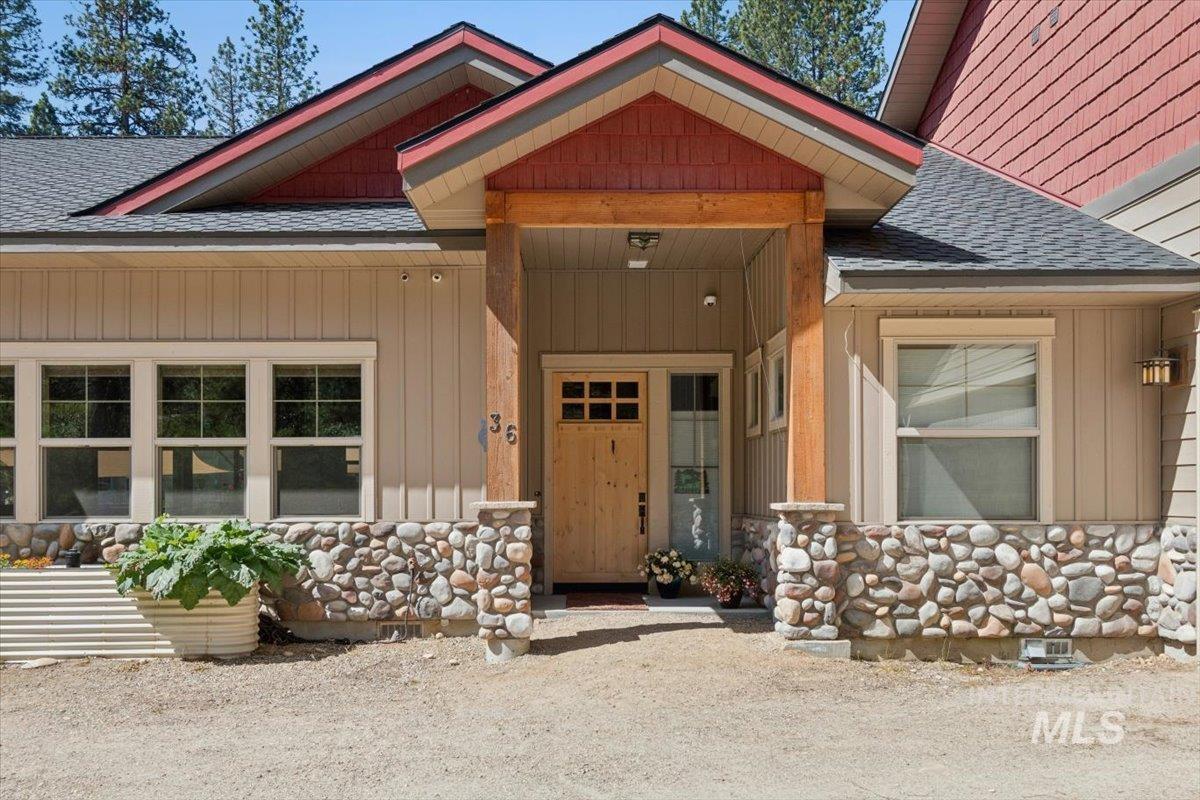 34 & 36 Kevins Way, Garden Valley, Idaho 83622, 3 Bedrooms, 2 Bathrooms, Residential Income For Sale, Price $2,474,000,MLS 98979168