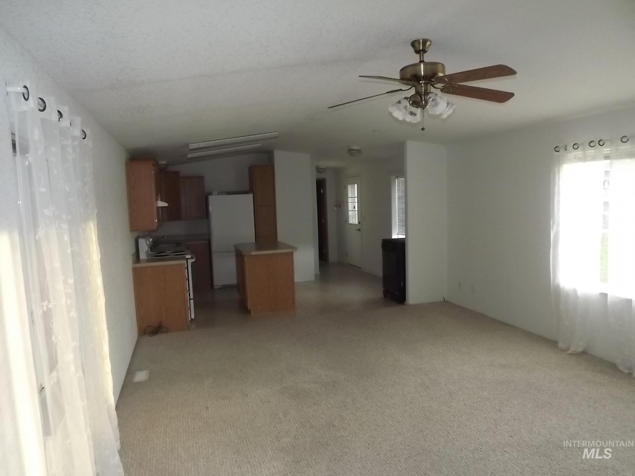 3610 15th Street, Space 15, Lewiston, Idaho 83501, 2 Bedrooms, 2 Bathrooms, Residential For Sale, Price $122,500,MLS 98979169