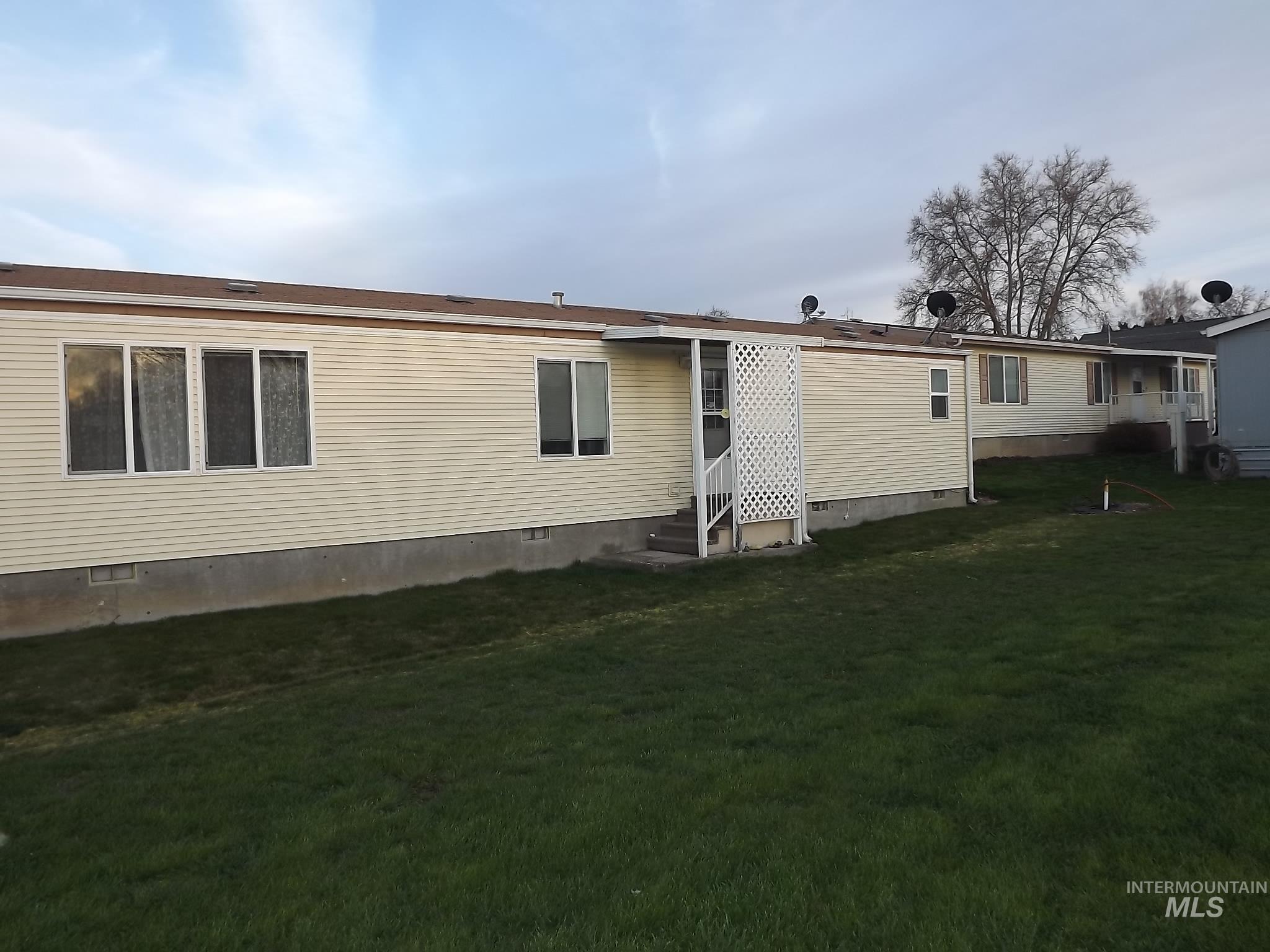 3610 15th Street, Space 15, Lewiston, Idaho 83501, 2 Bedrooms, 2 Bathrooms, Residential For Sale, Price $122,500,MLS 98979169