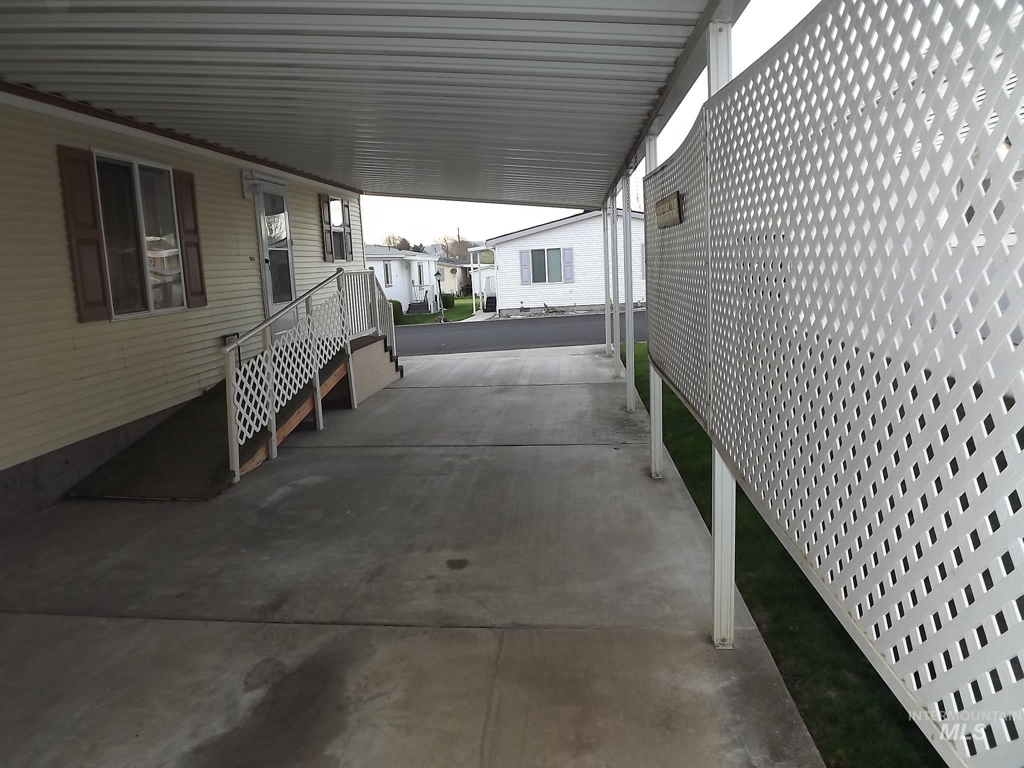 3610 15th Street, Space 15, Lewiston, Idaho 83501, 2 Bedrooms, 2 Bathrooms, Residential For Sale, Price $122,500,MLS 98979169