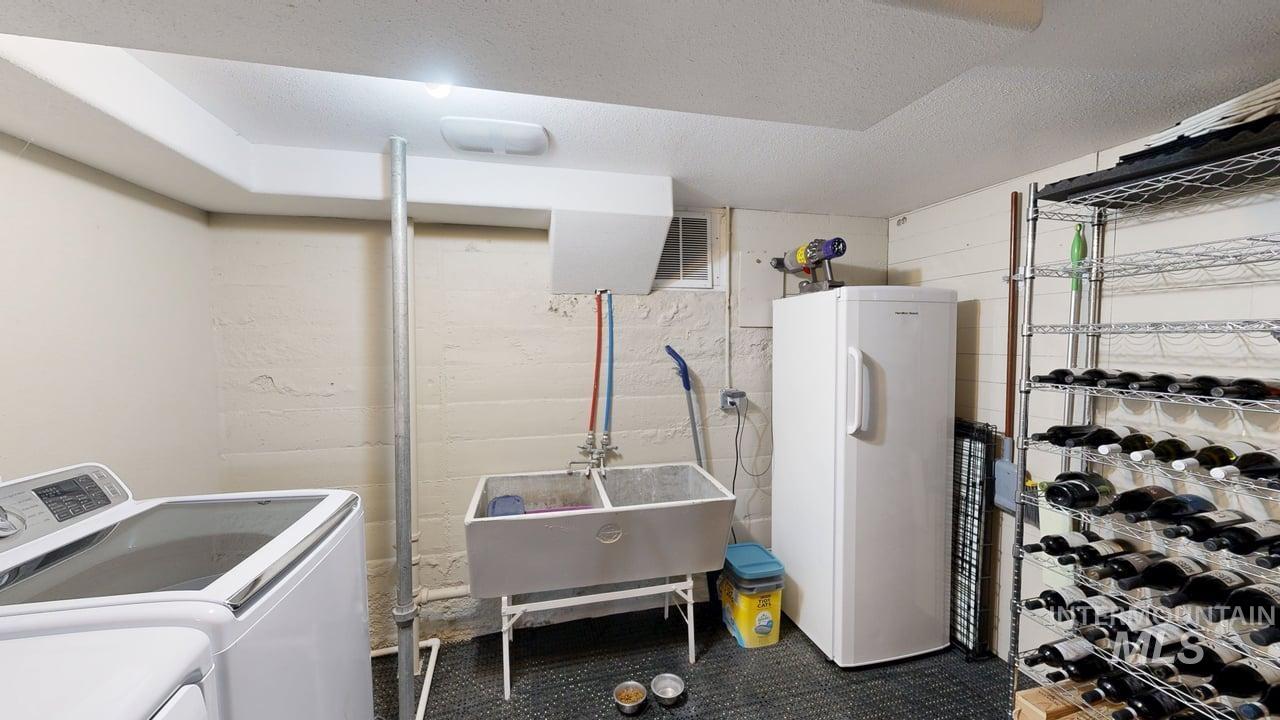 1220 3rd St, Clarkston, Washington 99403, 3 Bedrooms, 2 Bathrooms, Residential For Sale, Price $384,900,MLS 98979172