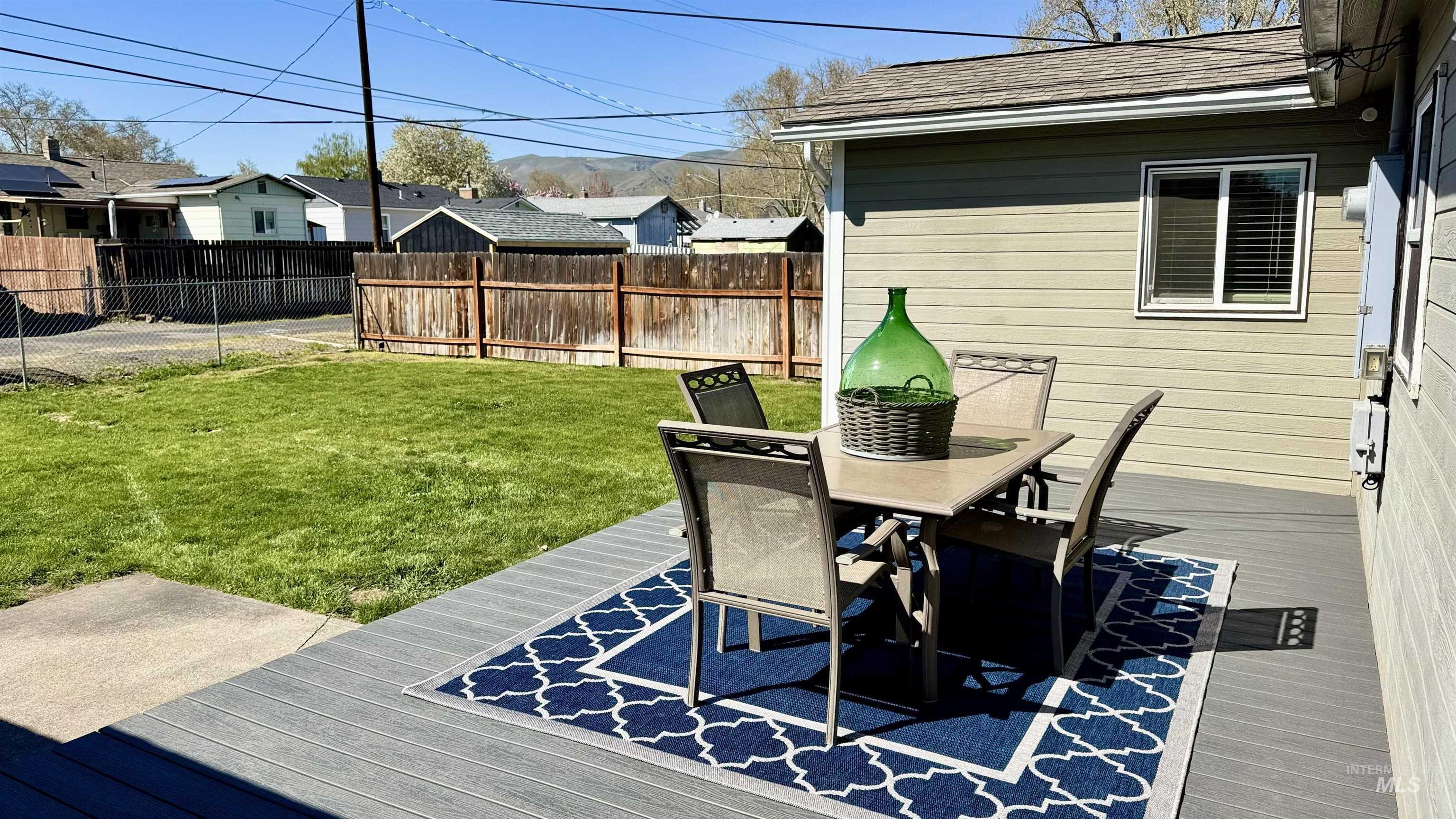 1220 3rd St, Clarkston, Washington 99403, 3 Bedrooms, 2 Bathrooms, Residential For Sale, Price $384,900,MLS 98979172