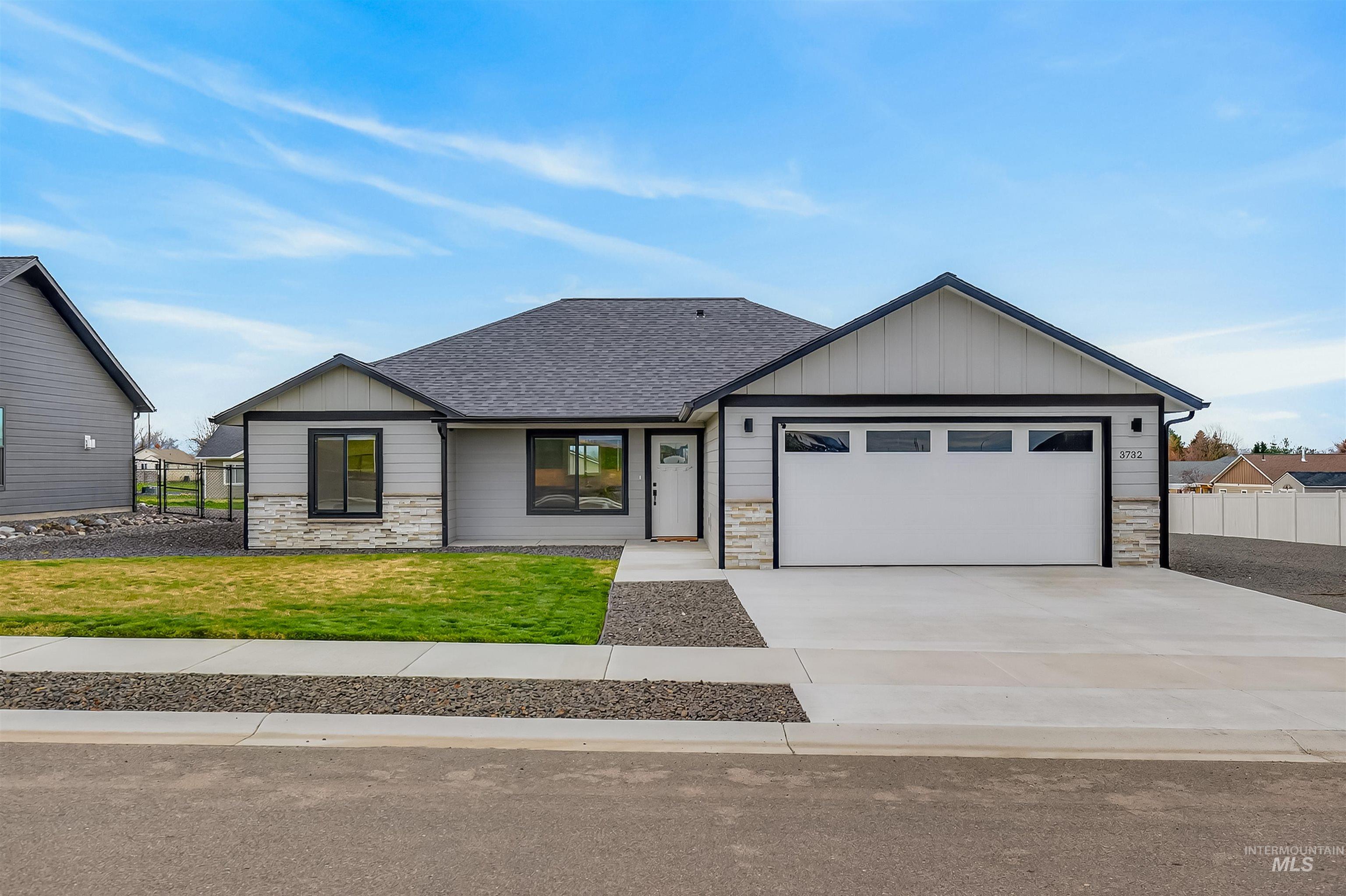 3732 Skyview Drive, Lewiston, Idaho 83501, 3 Bedrooms, 2 Bathrooms, Residential For Sale, Price $535,000,MLS 98979174