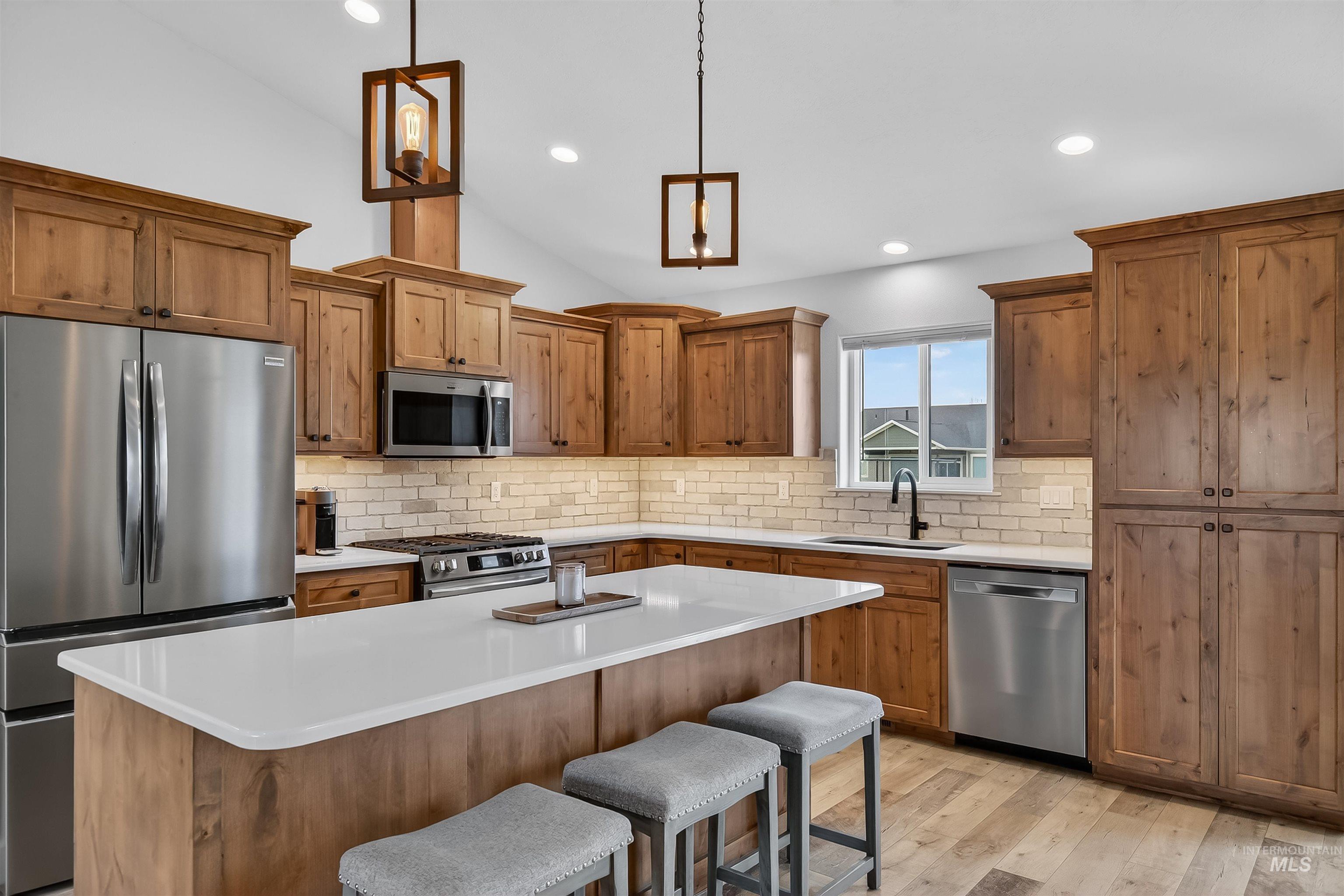 3732 Skyview Drive, Lewiston, Idaho 83501, 3 Bedrooms, 2 Bathrooms, Residential For Sale, Price $535,000,MLS 98979174