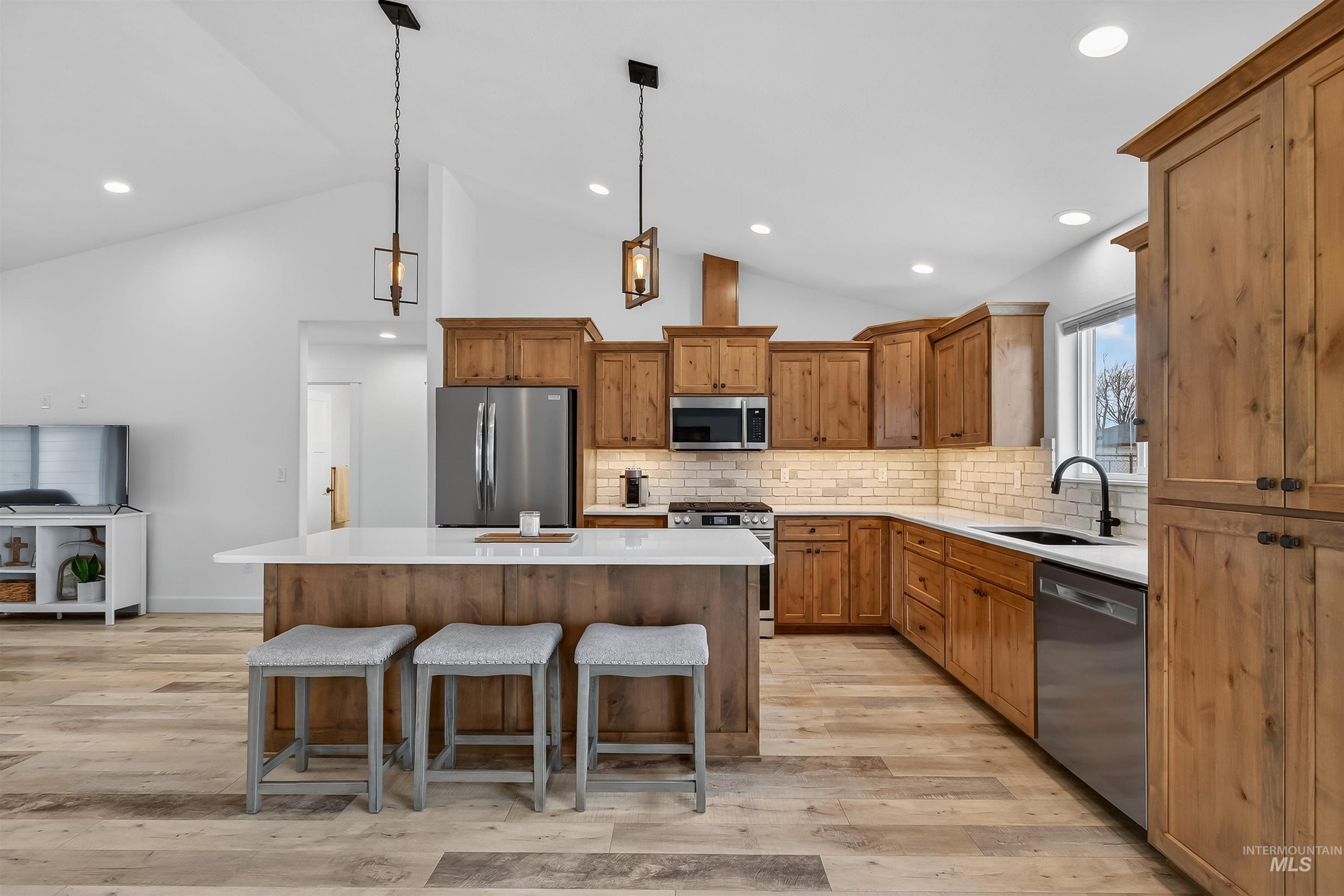 3732 Skyview Drive, Lewiston, Idaho 83501, 3 Bedrooms, 2 Bathrooms, Residential For Sale, Price $535,000,MLS 98979174