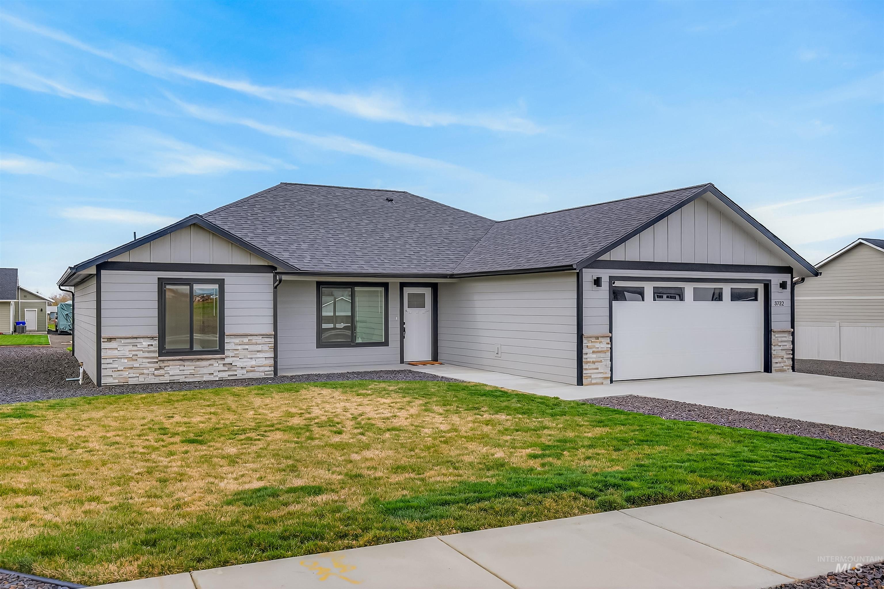 3732 Skyview Drive, Lewiston, Idaho 83501, 3 Bedrooms, 2 Bathrooms, Residential For Sale, Price $535,000,MLS 98979174