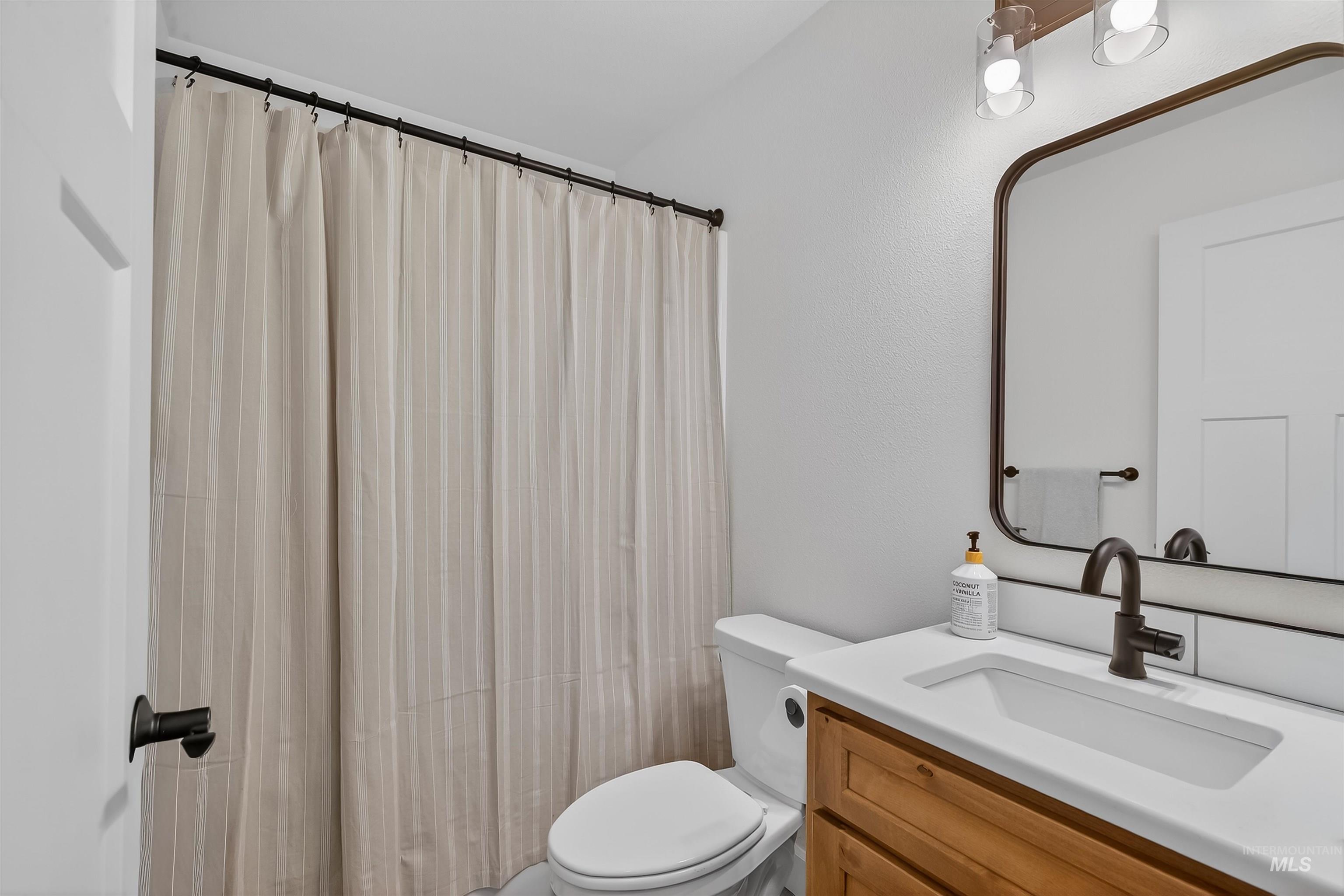 3732 Skyview Drive, Lewiston, Idaho 83501, 3 Bedrooms, 2 Bathrooms, Residential For Sale, Price $535,000,MLS 98979174