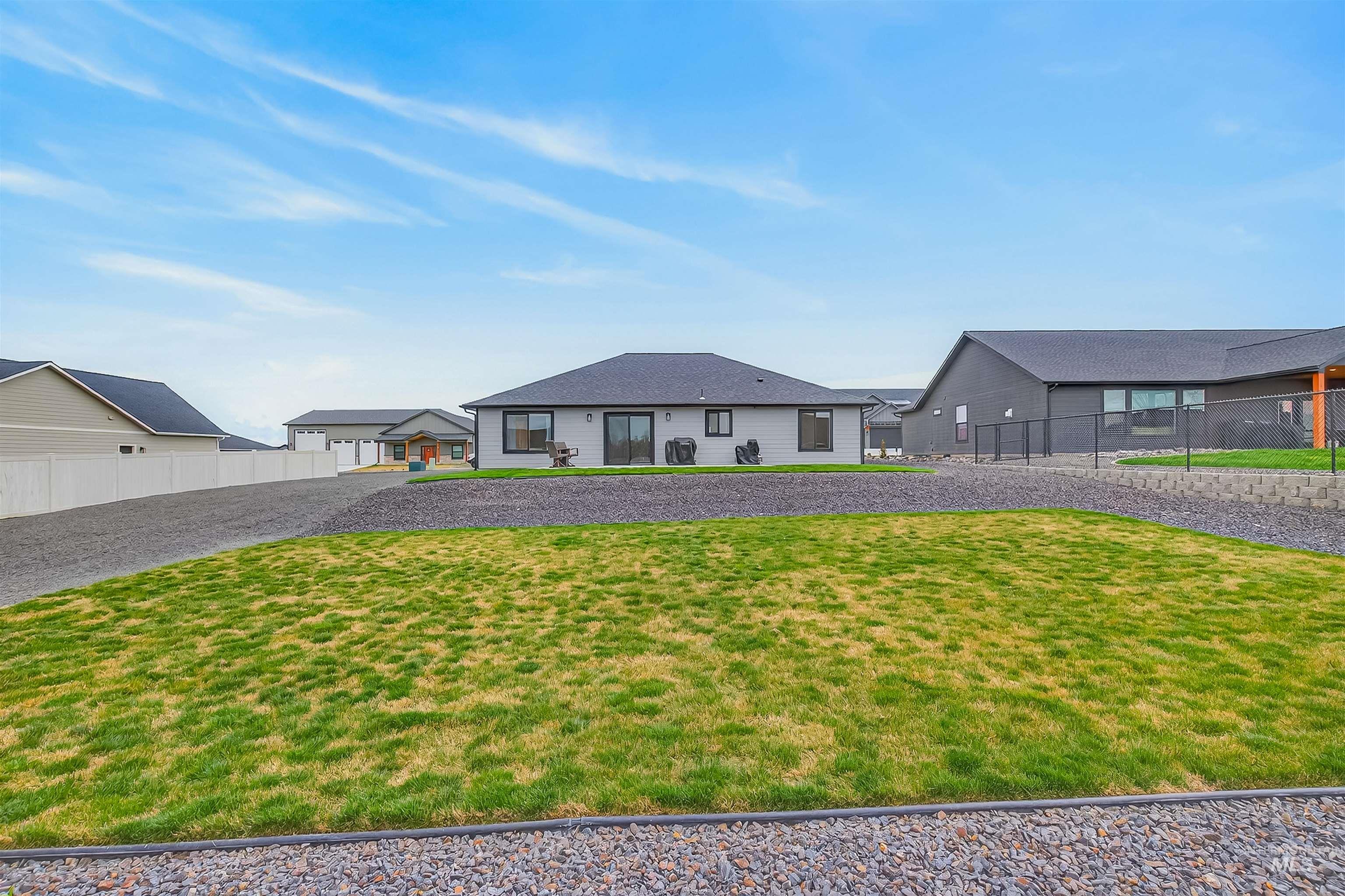 3732 Skyview Drive, Lewiston, Idaho 83501, 3 Bedrooms, 2 Bathrooms, Residential For Sale, Price $535,000,MLS 98979174