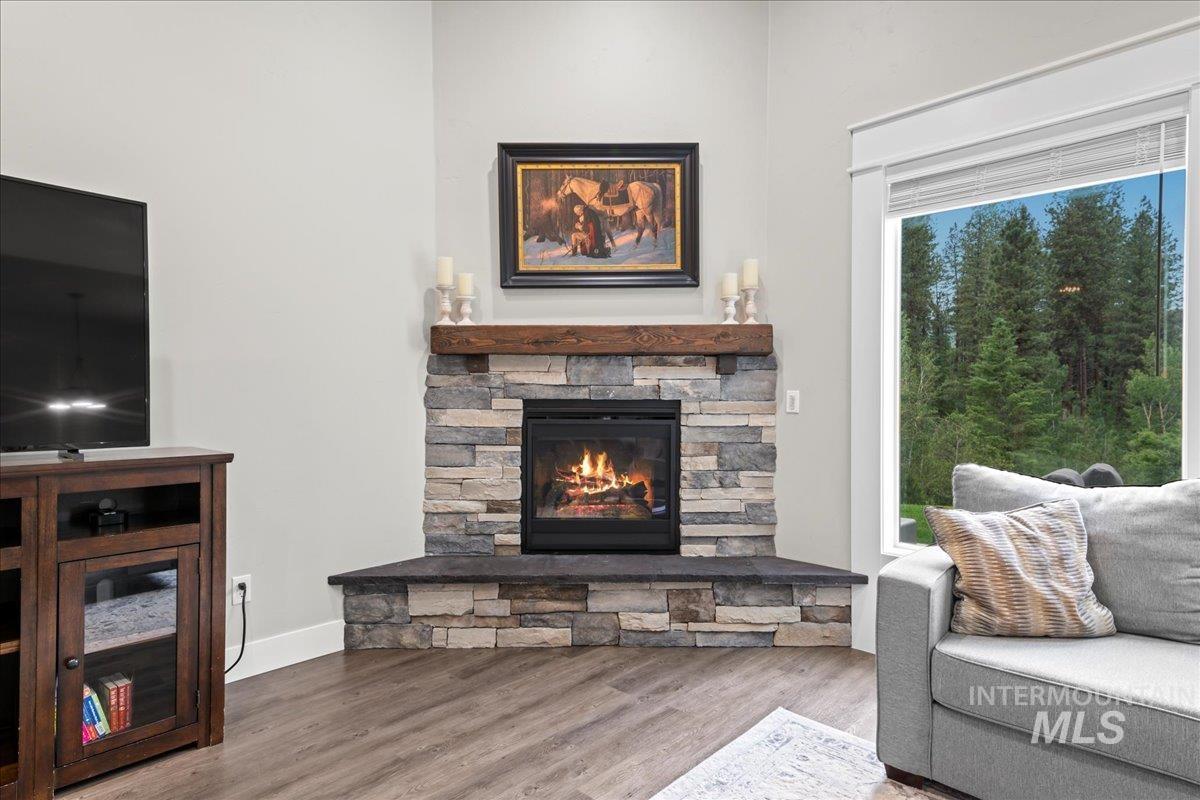 11 Cresent Cir, Idaho City, Idaho 83631, 4 Bedrooms, 3 Bathrooms, Residential For Sale, Price $900,000,MLS 98979175