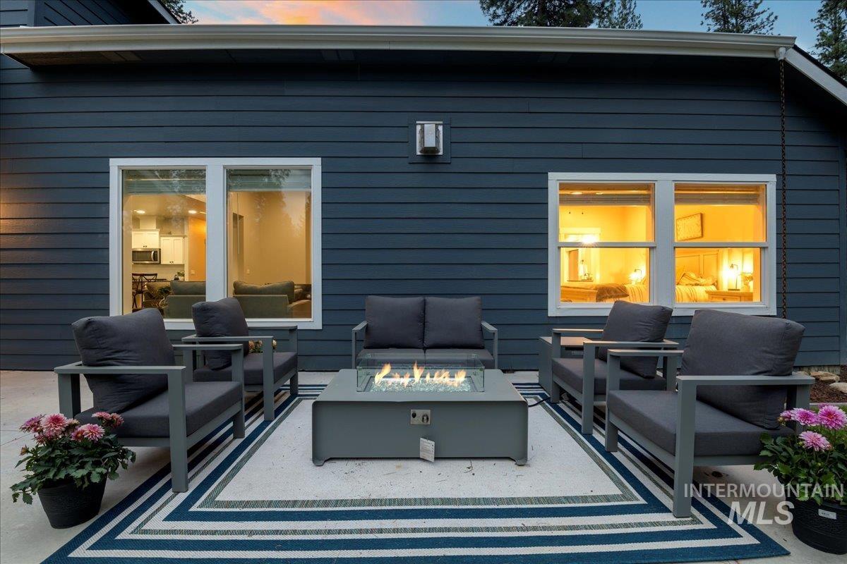 11 Cresent Cir, Idaho City, Idaho 83631, 4 Bedrooms, 3 Bathrooms, Residential For Sale, Price $900,000,MLS 98979175