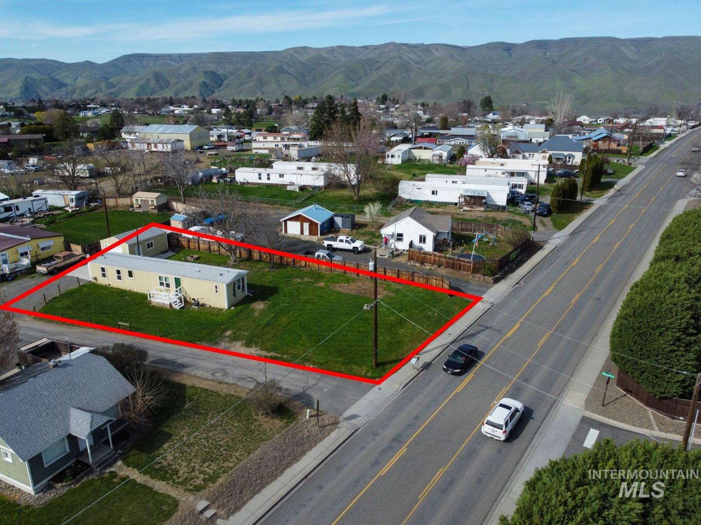 2240 Appleside Blvd, Clarkston, Washington 99403, 2 Bedrooms, 2 Bathrooms, Residential For Sale, Price $189,000,MLS 98979177