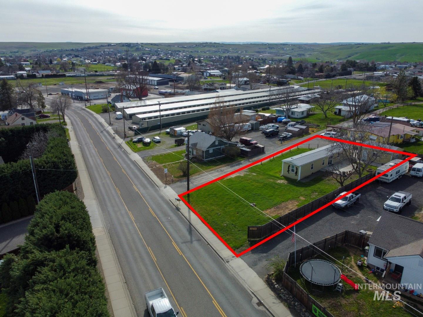 2240 Appleside Blvd, Clarkston, Washington 99403, 2 Bedrooms, 2 Bathrooms, Residential For Sale, Price $189,000,MLS 98979177