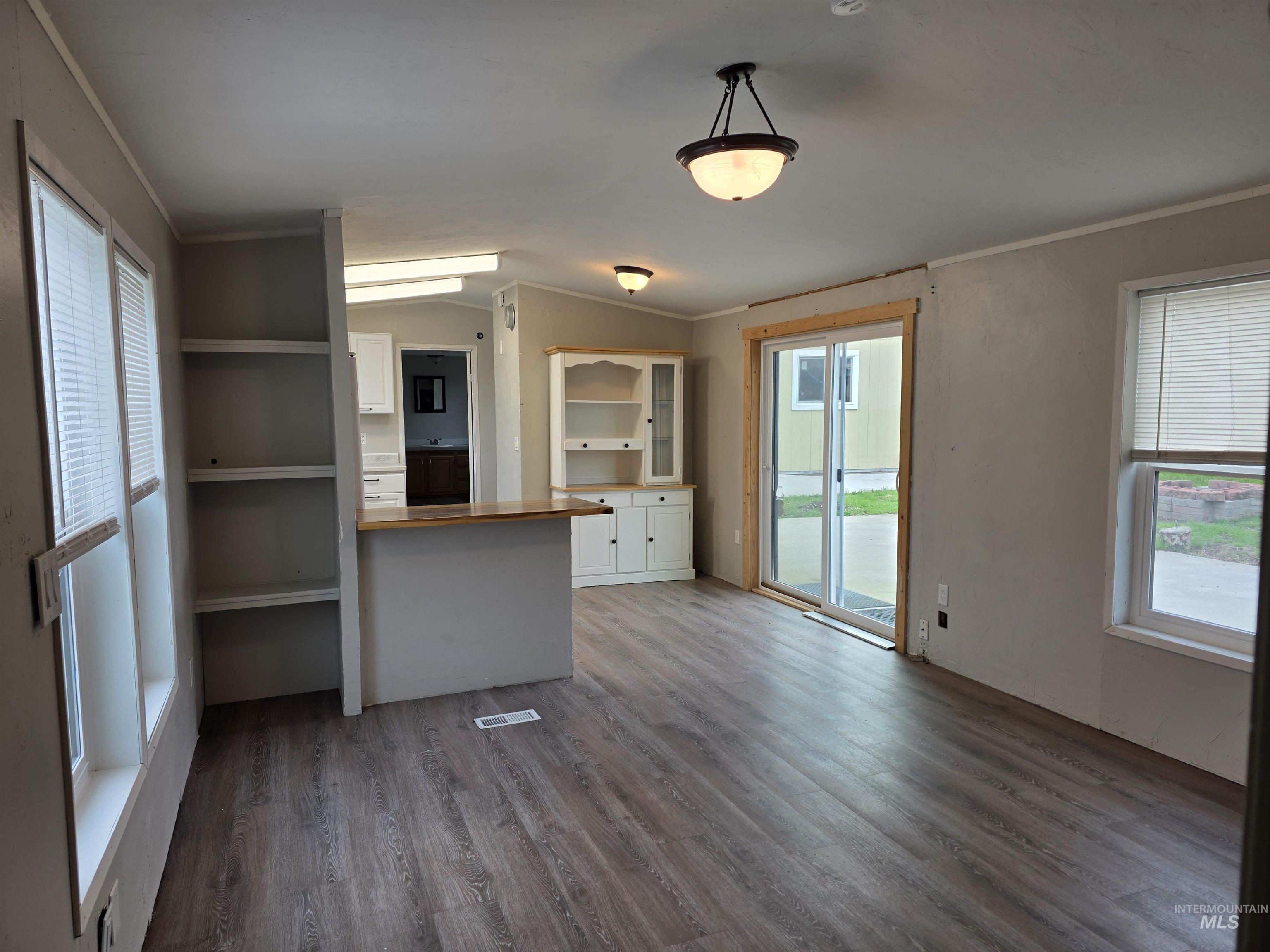 2240 Appleside Blvd, Clarkston, Washington 99403, 2 Bedrooms, 2 Bathrooms, Residential For Sale, Price $189,000,MLS 98979177