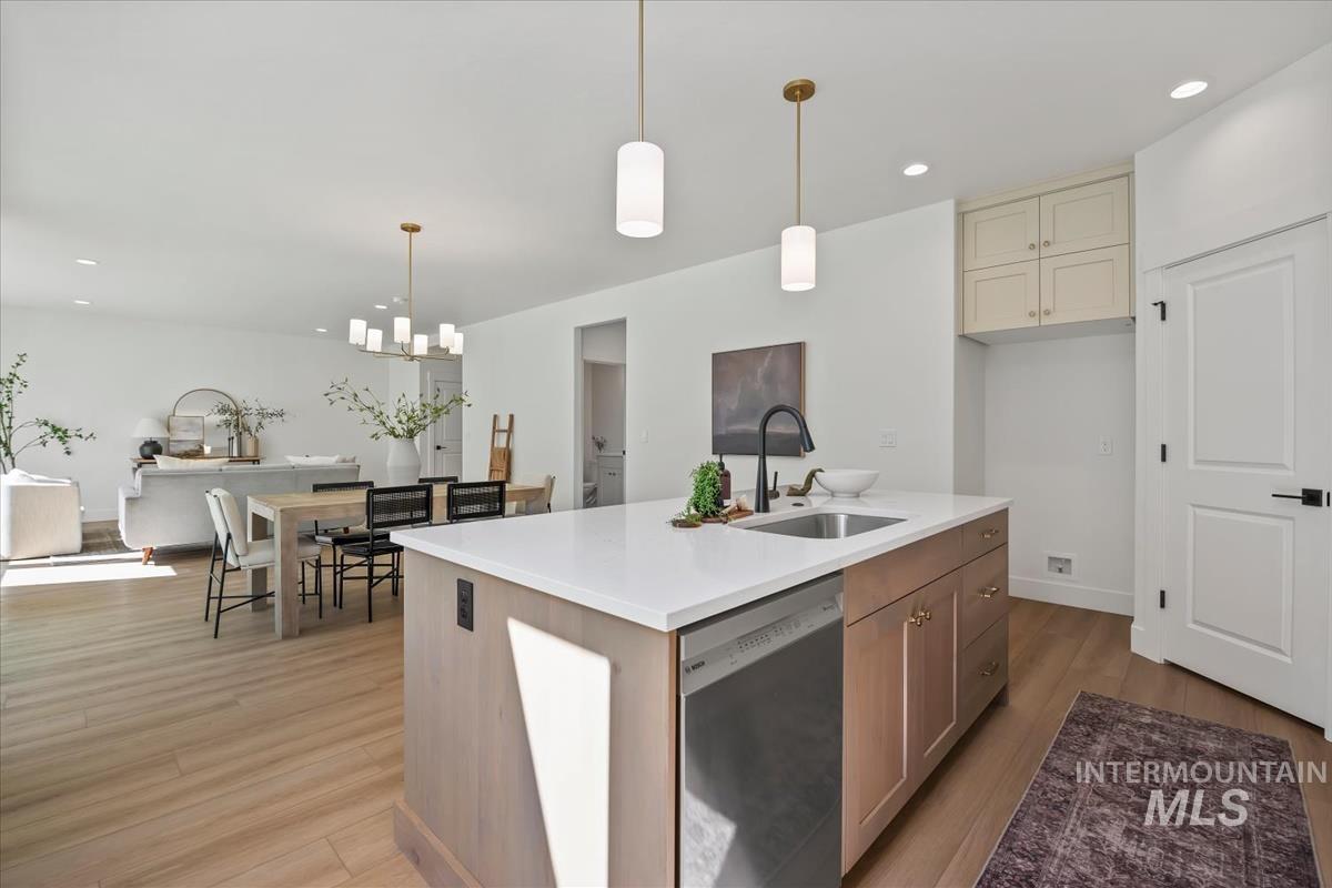 4215 Tropic Way, Caldwell, Idaho 83607, 4 Bedrooms, 2.5 Bathrooms, Residential For Sale, Price $499,880, 98979180