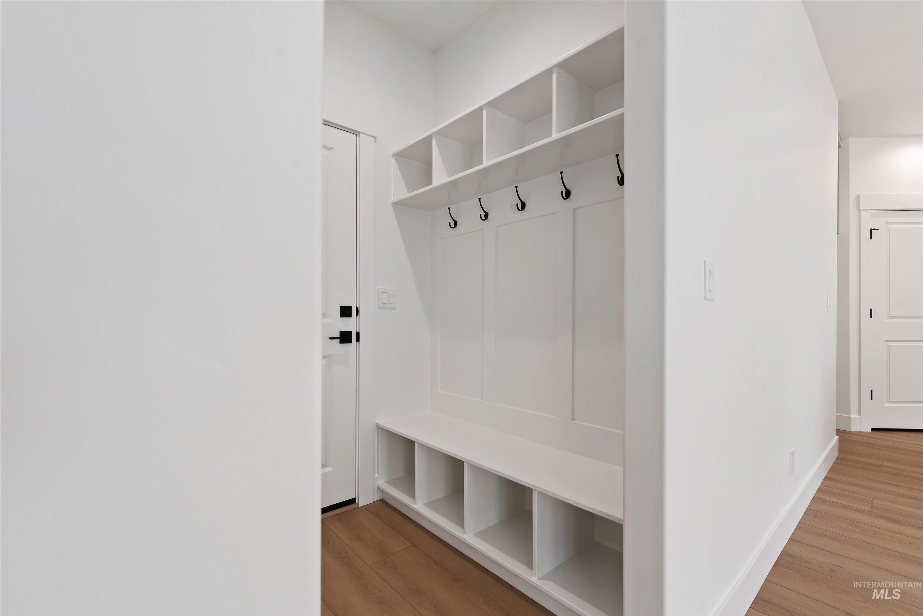 4215 Tropic Way, Caldwell, Idaho 83607, 4 Bedrooms, 2.5 Bathrooms, Residential For Sale, Price $499,880,MLS 98979180