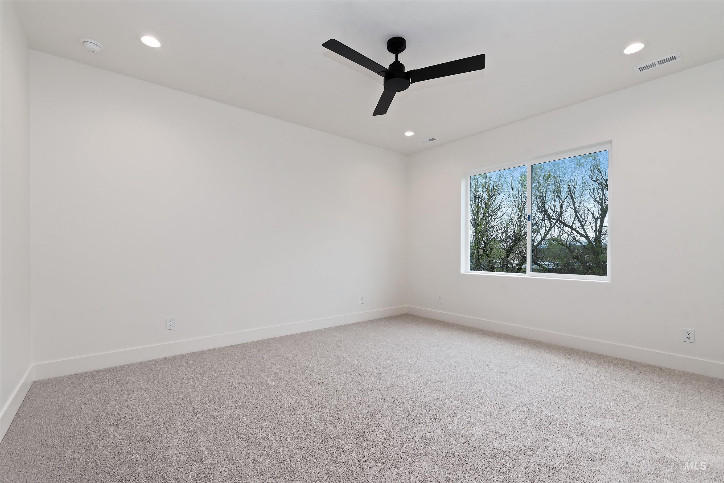 4215 Tropic Way, Caldwell, Idaho 83607, 4 Bedrooms, 2.5 Bathrooms, Residential For Sale, Price $499,880,MLS 98979180