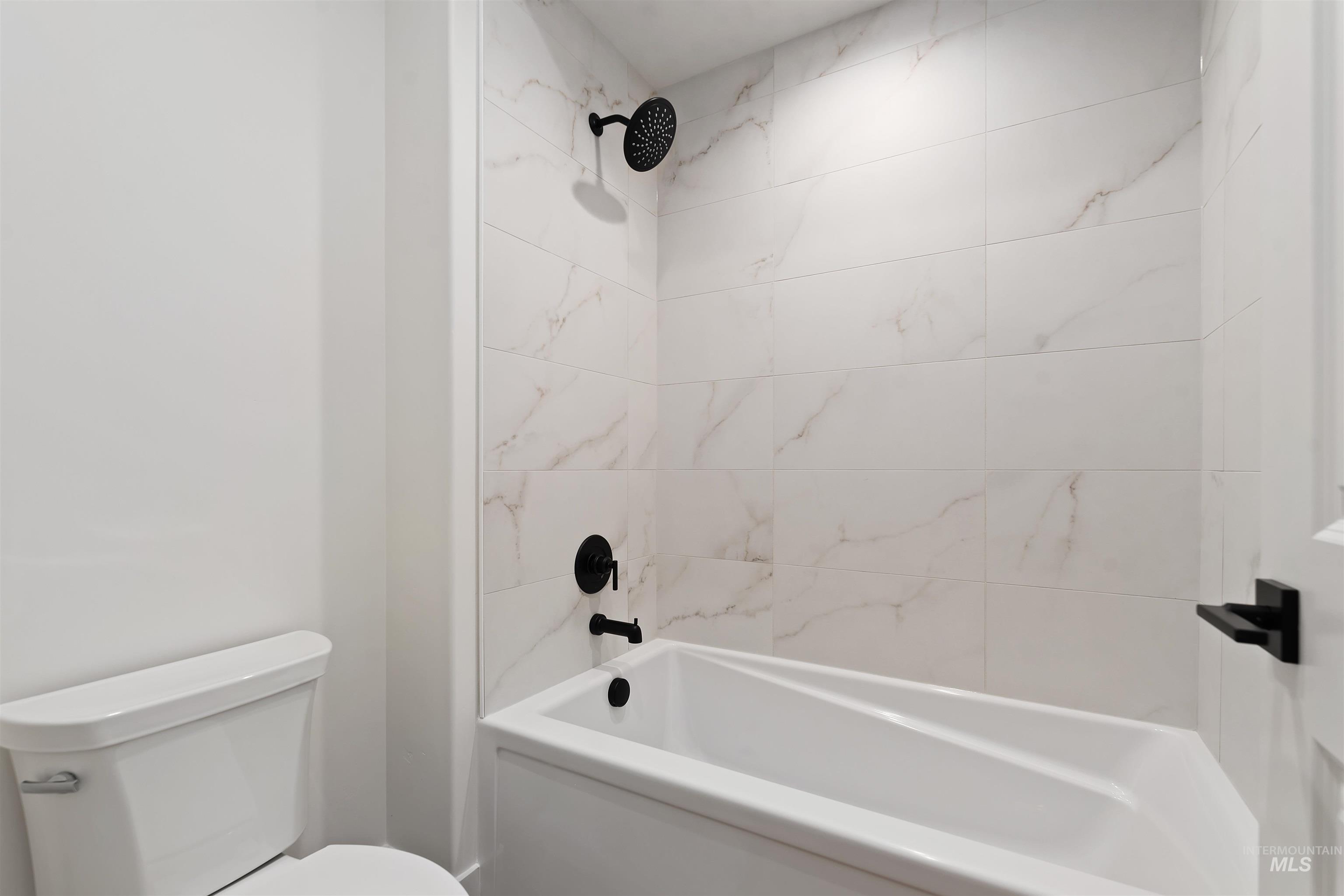 4215 Tropic Way, Caldwell, Idaho 83607, 4 Bedrooms, 2.5 Bathrooms, Residential For Sale, Price $499,880,MLS 98979180